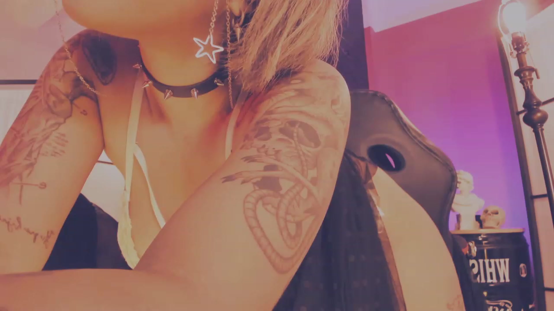 Gallery image thumbnail from AbraxxysRadio's myfreecams stream on, 07/02/2023, 20:14 image 7 of 20