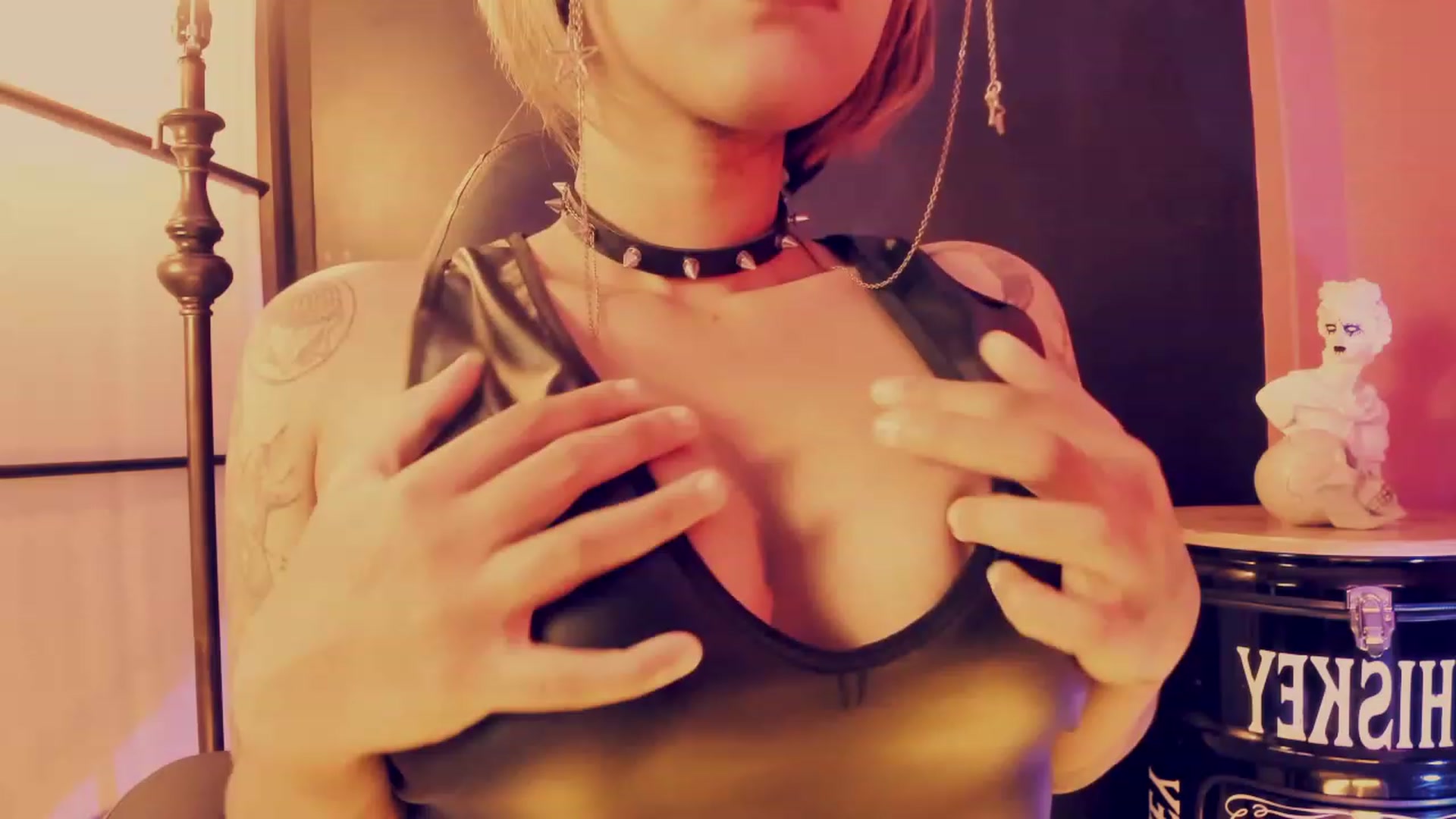 Gallery image thumbnail from AbraxxysRadio's myfreecams stream on, 07/03/2023, 23:23 image 17 of 20
