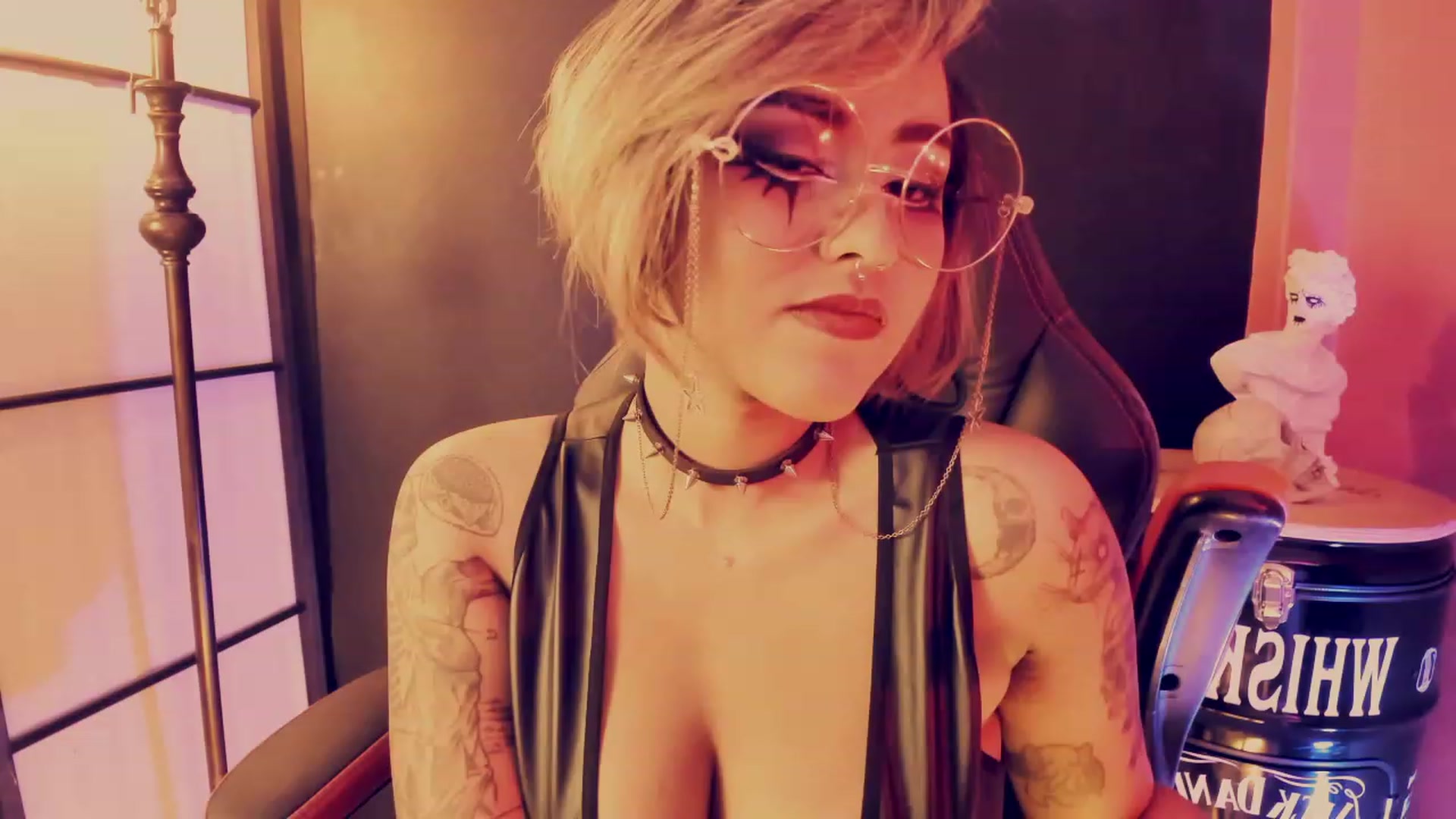 Gallery image thumbnail from AbraxxysRadio's myfreecams stream on, 07/04/2023, 24:00 image 15 of 20