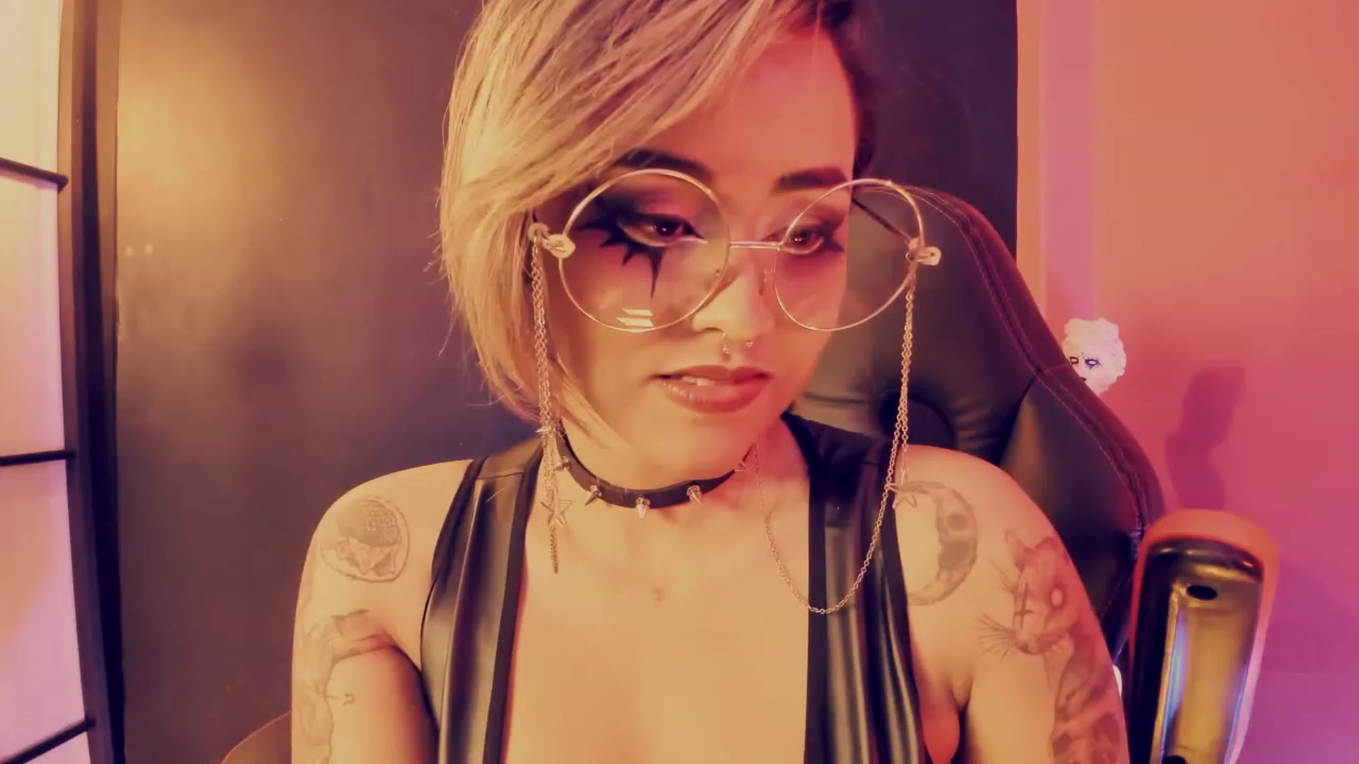 Gallery image thumbnail from AbraxxysRadio's myfreecams stream on, 07/04/2023, 01:41 image 8 of 20