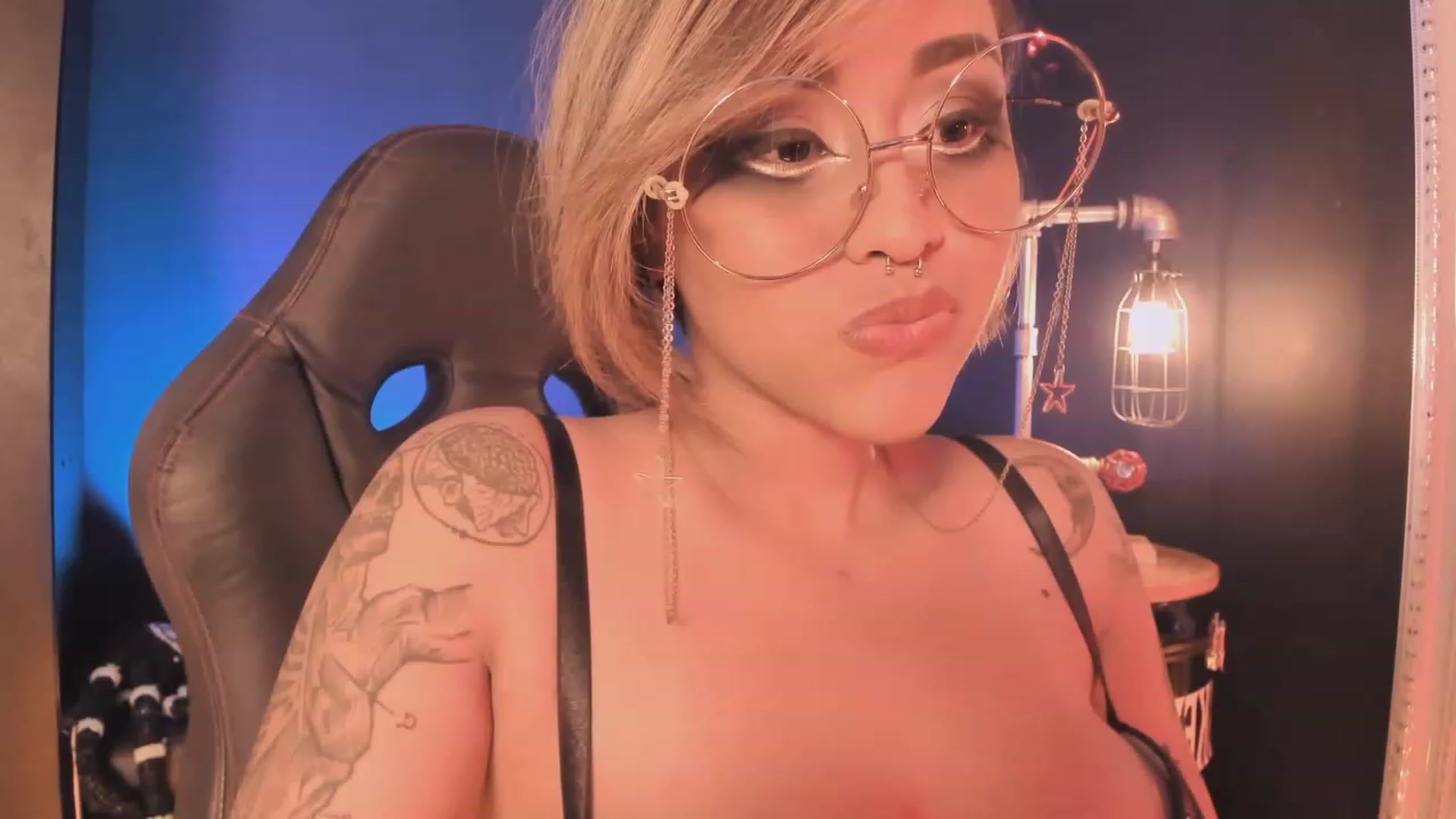 Gallery image thumbnail from AbraxxysRadio's myfreecams stream on, 07/05/2023, 24:16 image 19 of 20