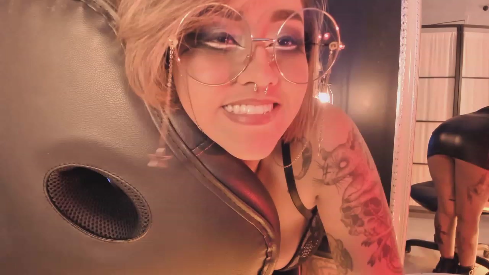 Gallery image thumbnail from AbraxxysRadio's myfreecams stream on, 07/05/2023, 24:16 image 7 of 20