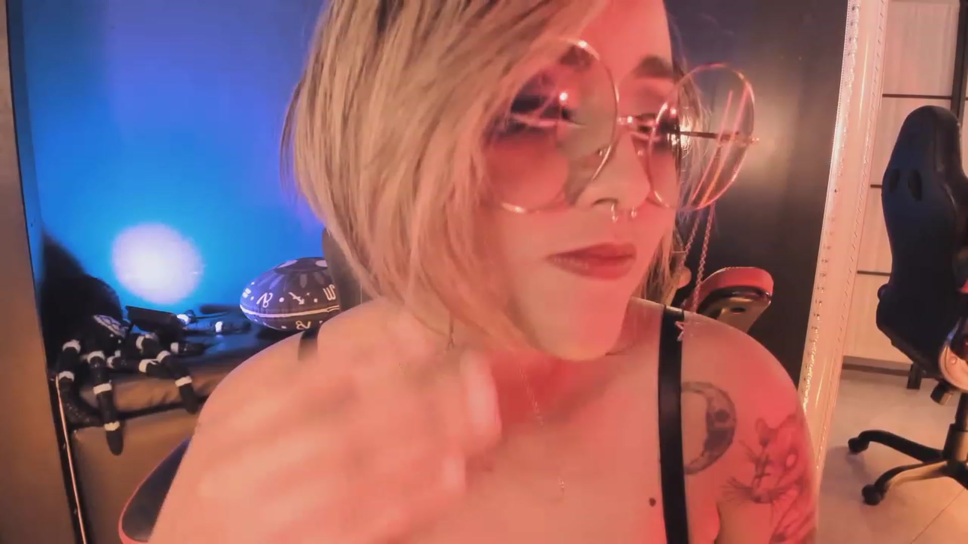 Gallery image thumbnail from AbraxxysRadio's myfreecams stream on, 07/05/2023, 01:25 image 11 of 20