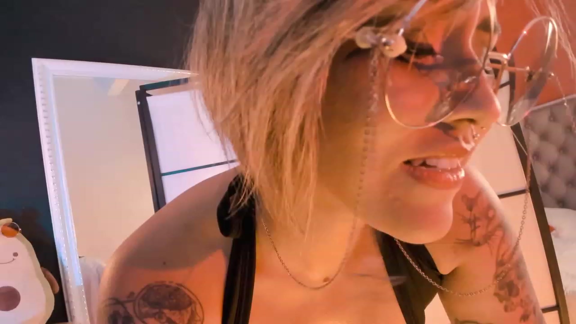 Gallery image thumbnail from AbraxxysRadio's myfreecams stream on, 07/08/2023, 24:02 image 10 of 20