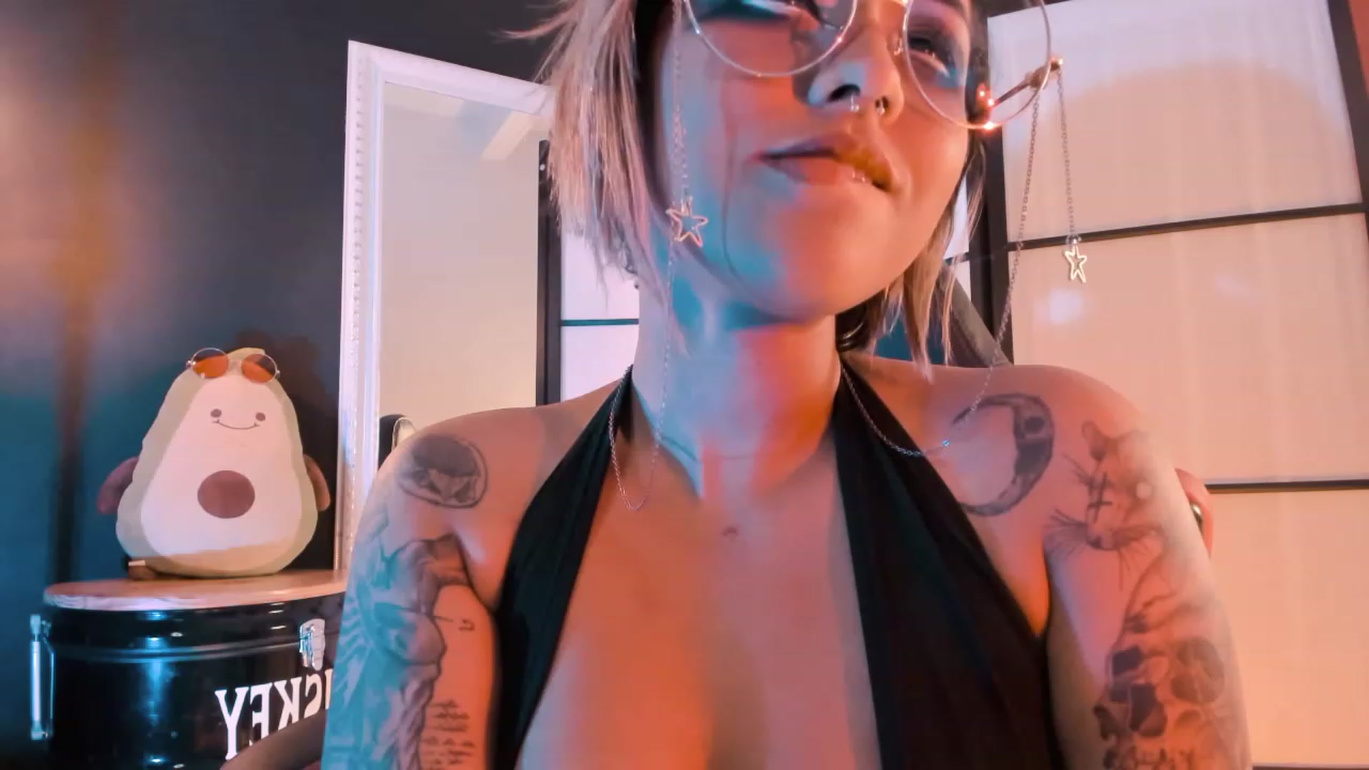 Gallery image thumbnail from AbraxxysRadio's myfreecams stream on, 07/08/2023, 01:10 image 9 of 20