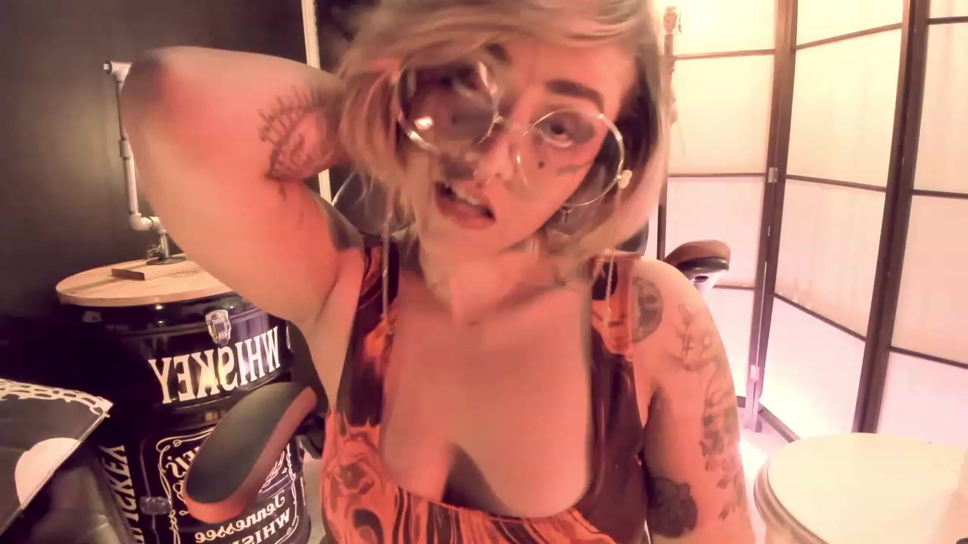 Gallery image thumbnail from AbraxxysRadio's myfreecams stream on, 07/09/2023, 19:11 image 4 of 20