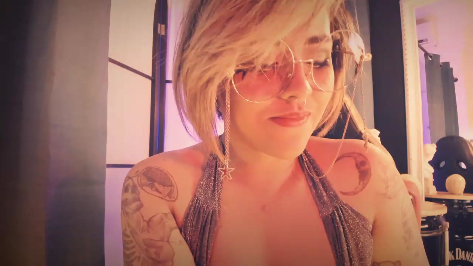 Gallery image thumbnail from AbraxxysRadio's myfreecams stream on, 07/16/2023, 16:44 image 14 of 20