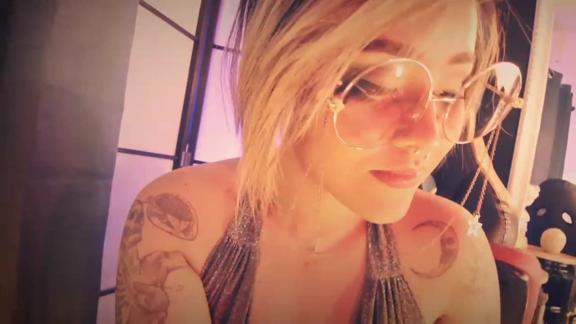 Gallery image thumbnail from AbraxxysRadio's myfreecams stream on, 07/16/2023, 16:44 image 10 of 20