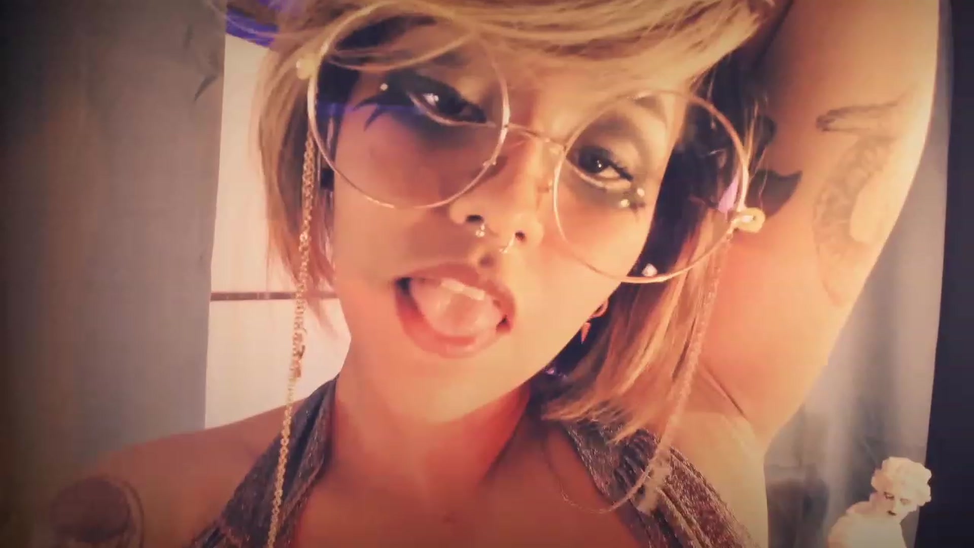 Gallery image thumbnail from AbraxxysRadio's myfreecams stream on, 07/16/2023, 16:44 image 7 of 20