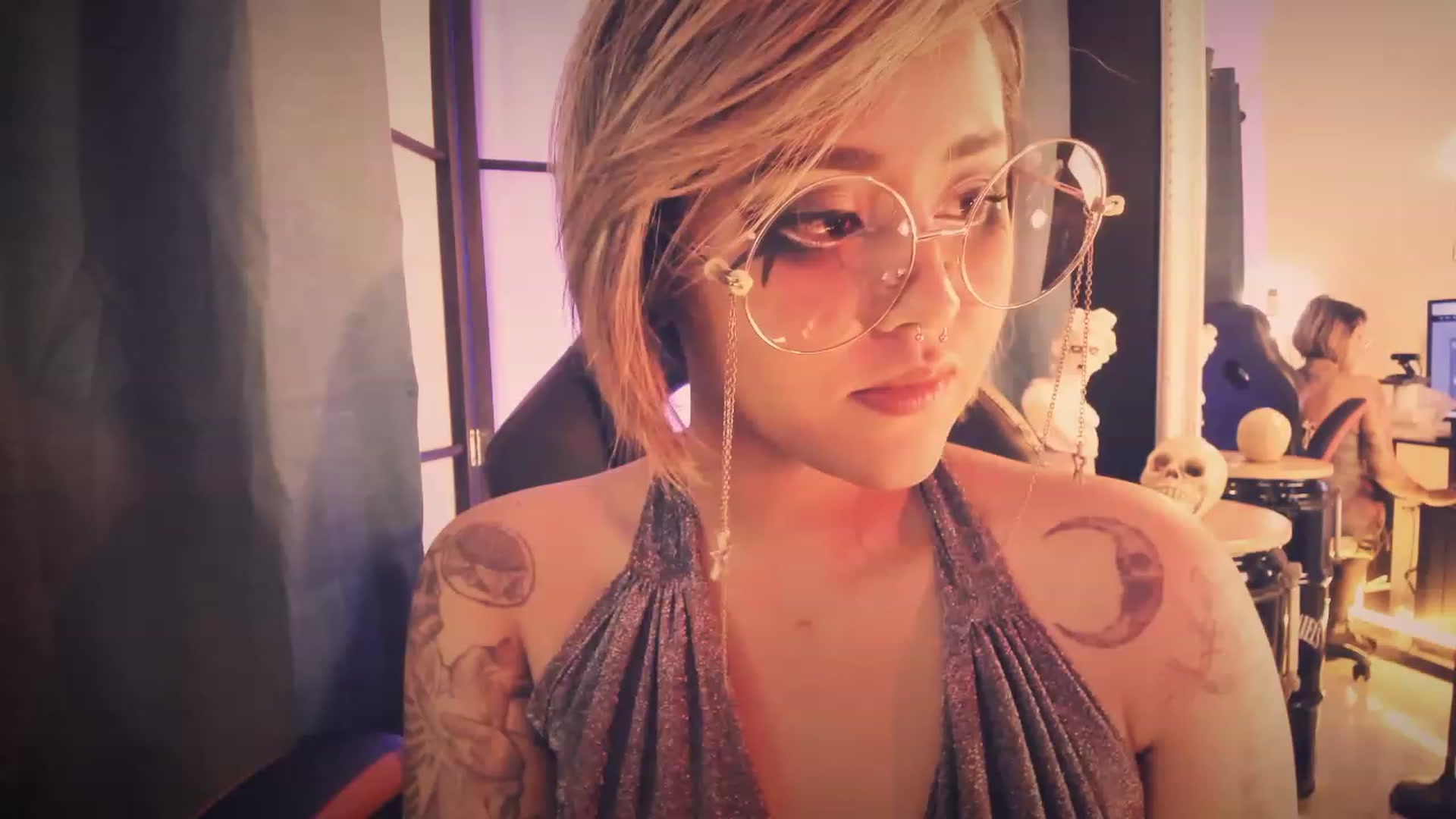 Gallery image thumbnail from AbraxxysRadio's myfreecams stream on, 07/16/2023, 16:44 image 1 of 20