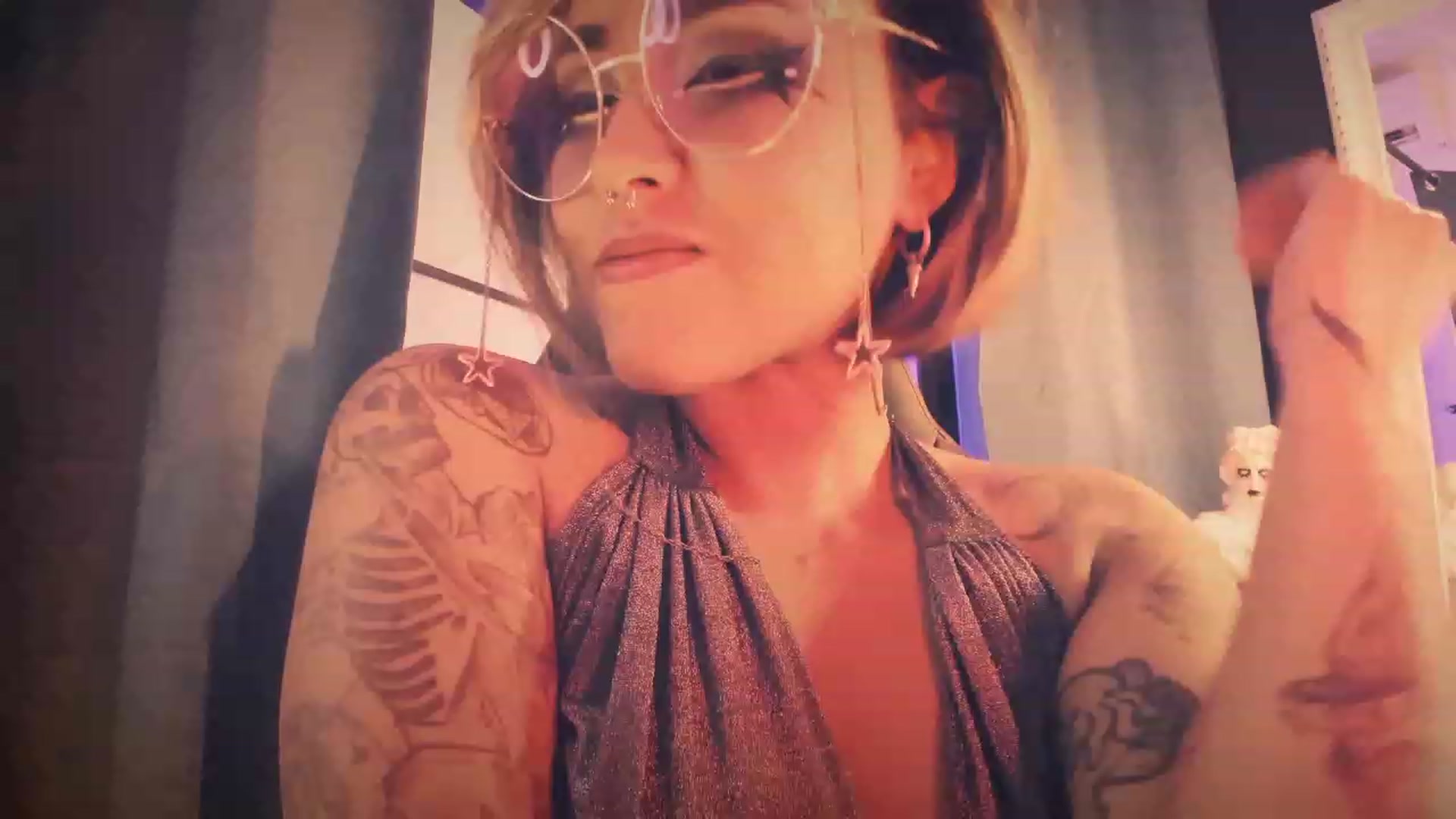 Gallery image thumbnail from AbraxxysRadio's myfreecams stream on, 07/16/2023, 17:10 image 10 of 20