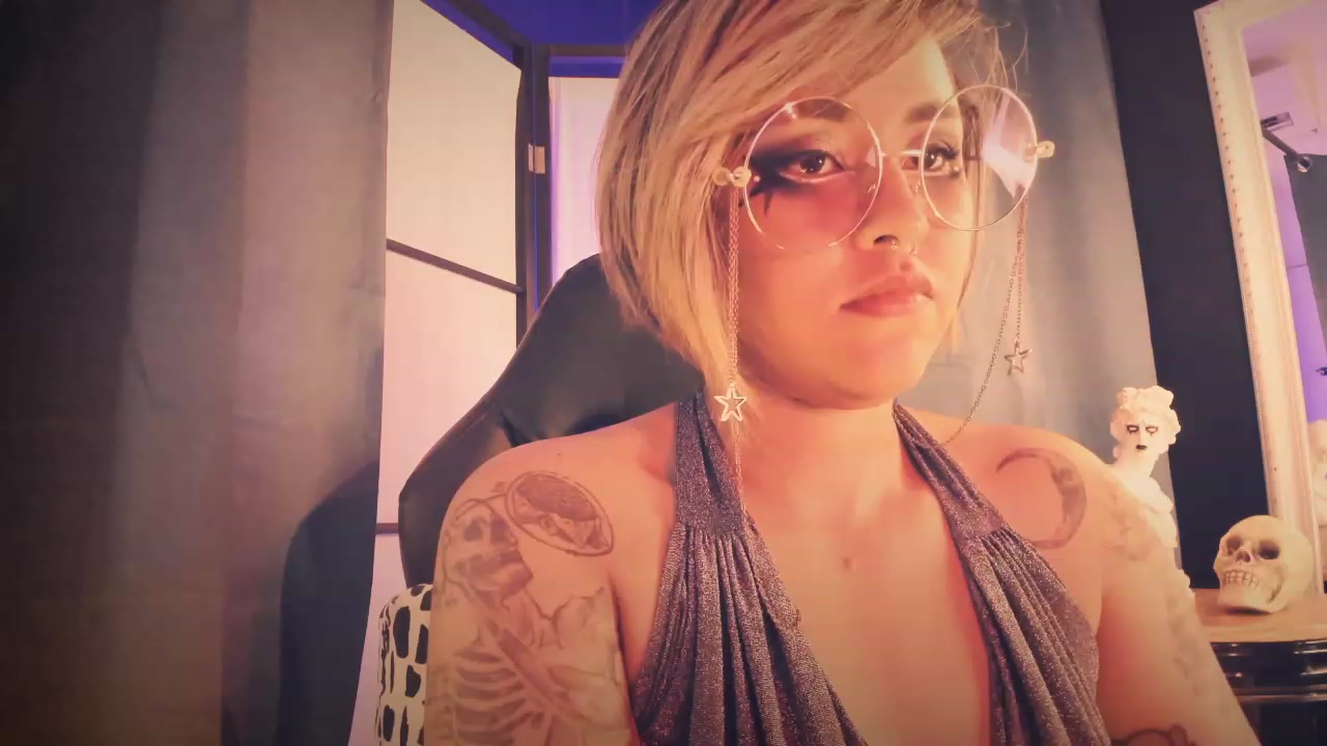 Gallery image thumbnail from AbraxxysRadio's myfreecams stream on, 07/16/2023, 17:10 image 18 of 20