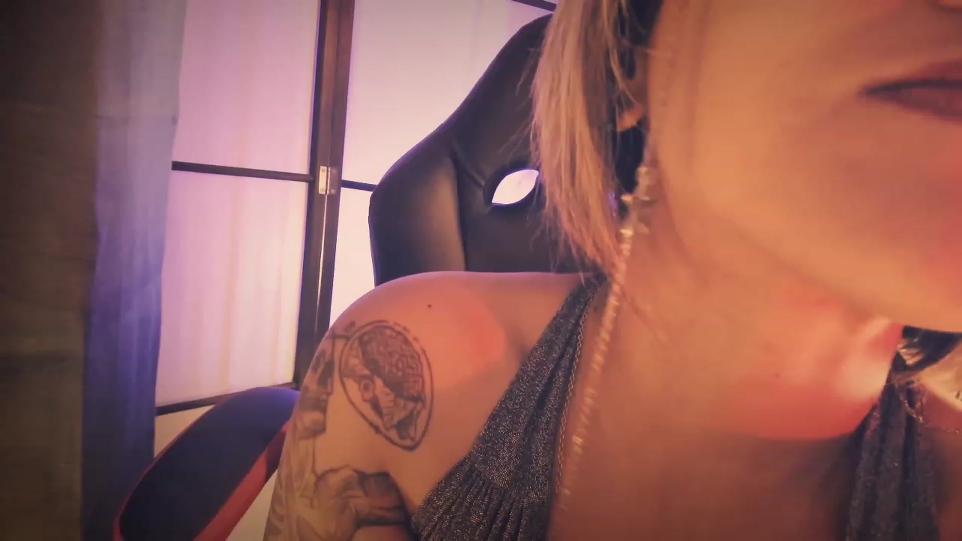 Gallery image thumbnail from AbraxxysRadio's myfreecams stream on, 07/16/2023, 20:14 image 12 of 20