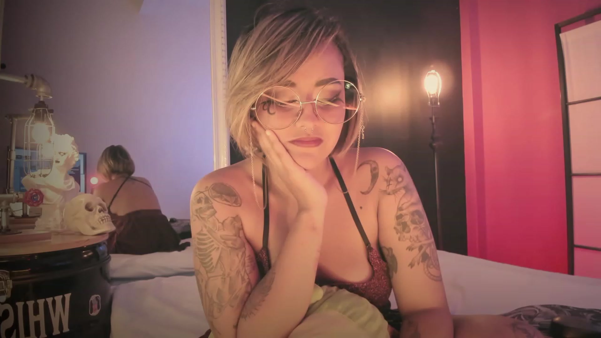 Gallery image thumbnail from AbraxxysRadio's myfreecams stream on, 07/17/2023, 22:32 image 7 of 20