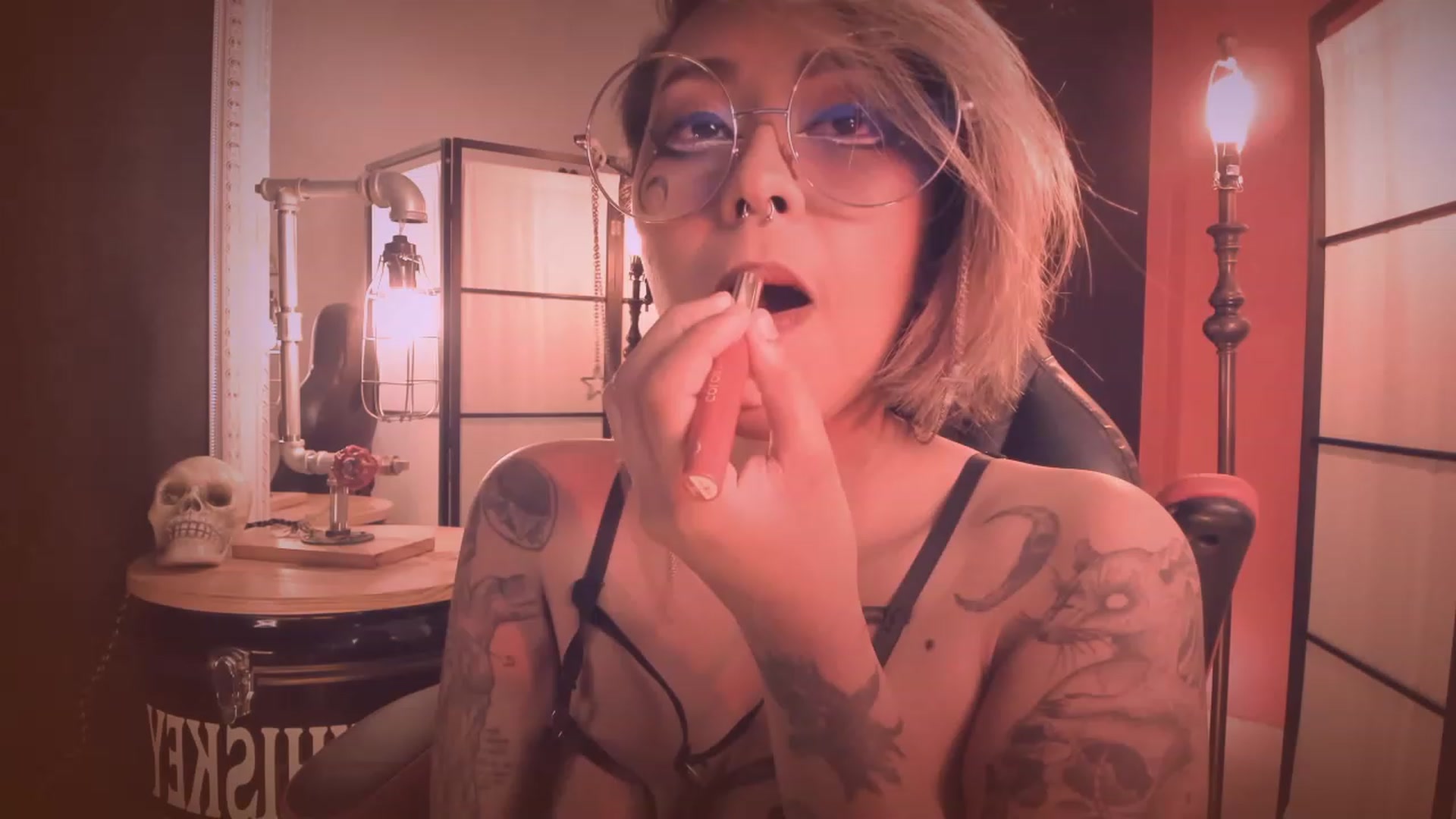 Gallery image thumbnail from AbraxxysRadio's myfreecams stream on, 07/18/2023, 23:44 image 1 of 20