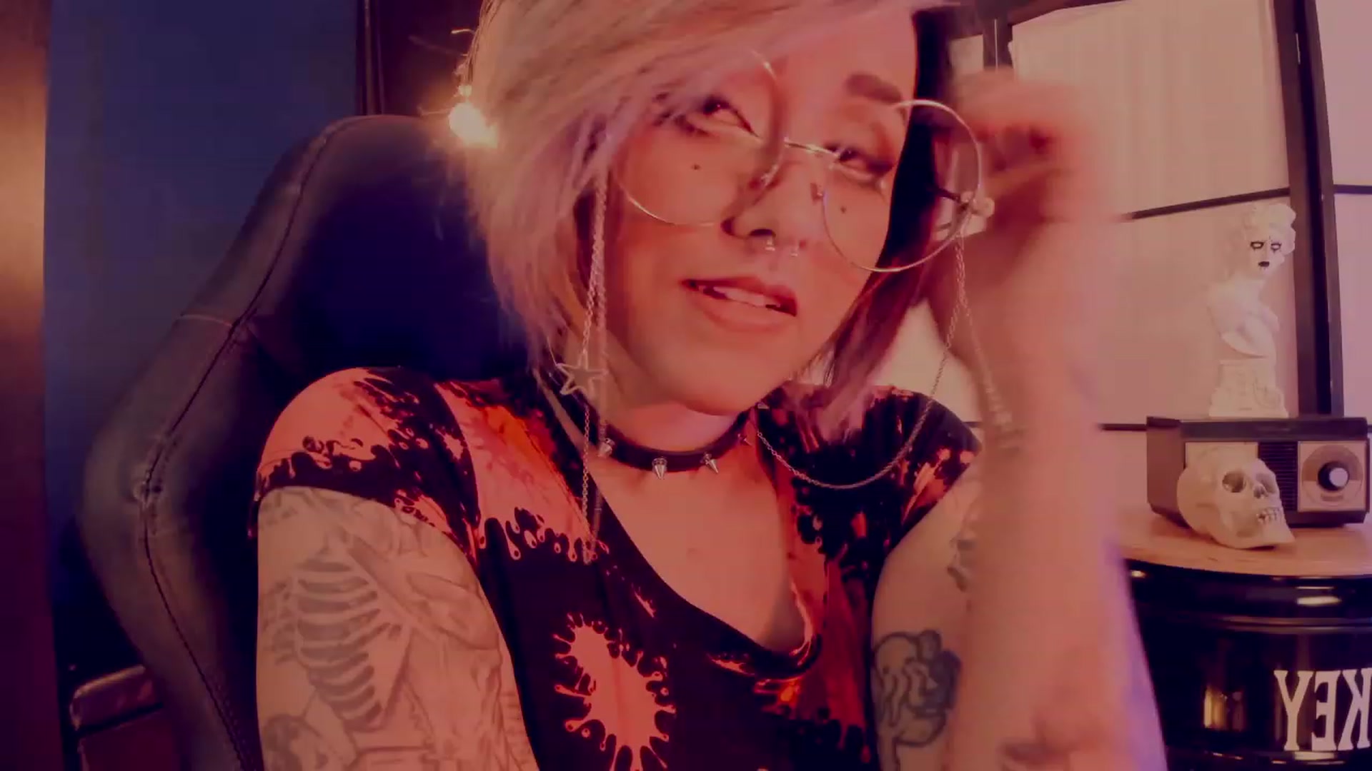 Gallery image thumbnail from AbraxxysRadio's myfreecams stream on, 07/20/2023, 17:35 image 2 of 20
