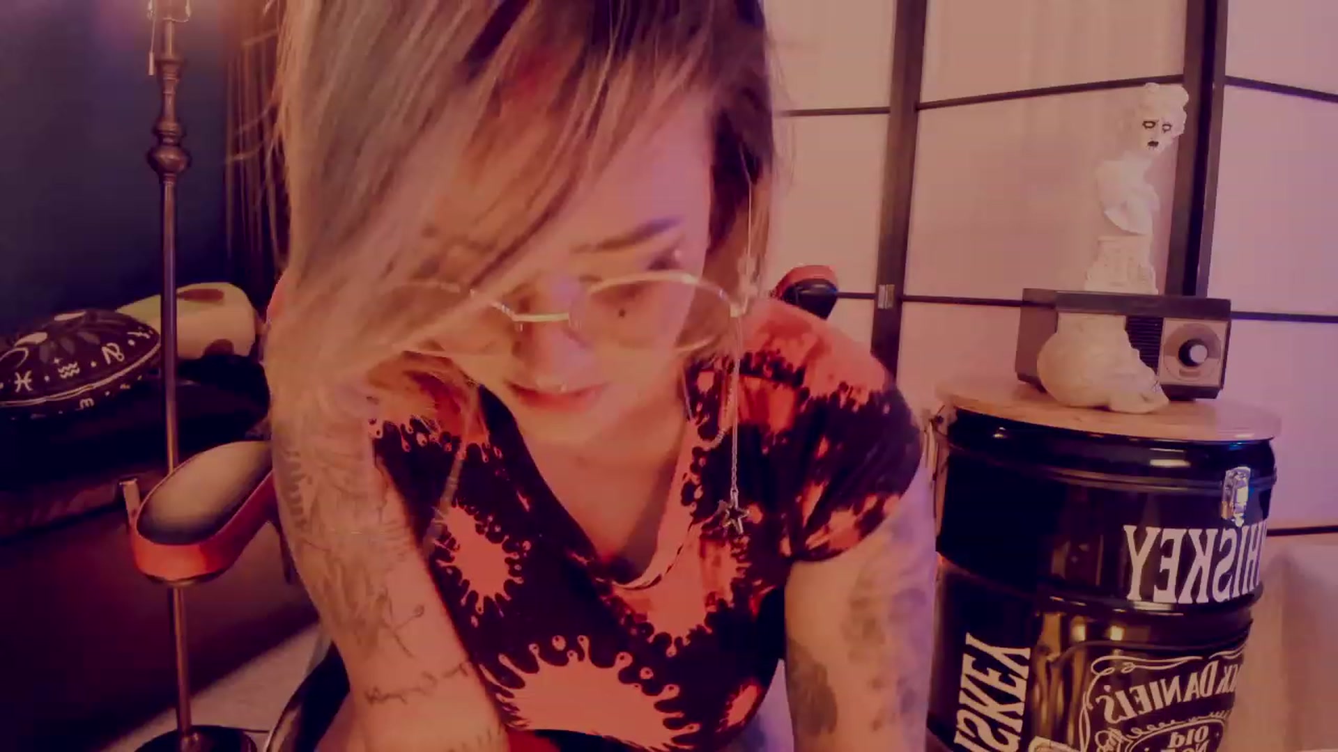 Gallery image thumbnail from AbraxxysRadio's myfreecams stream on, 07/20/2023, 21:10 image 8 of 20