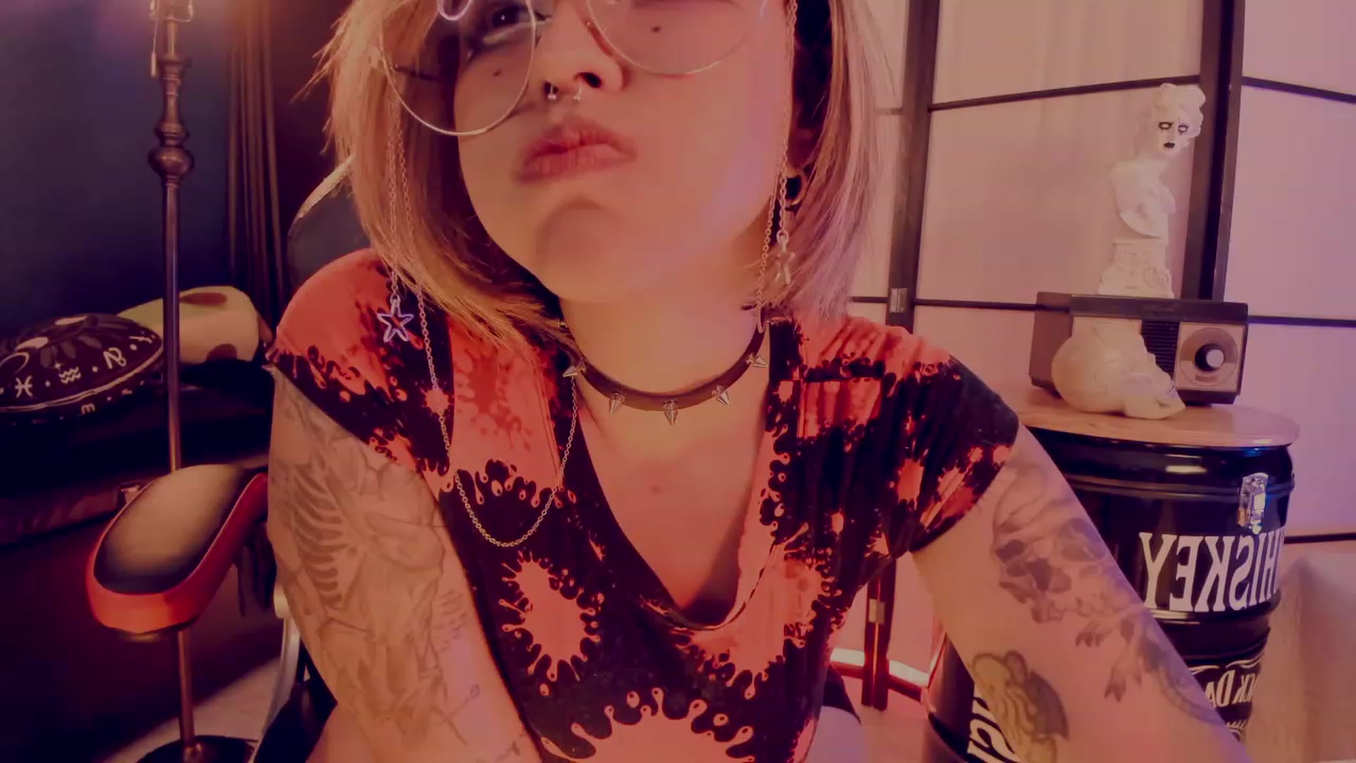 Gallery image thumbnail from AbraxxysRadio's myfreecams stream on, 07/20/2023, 21:10 image 7 of 20