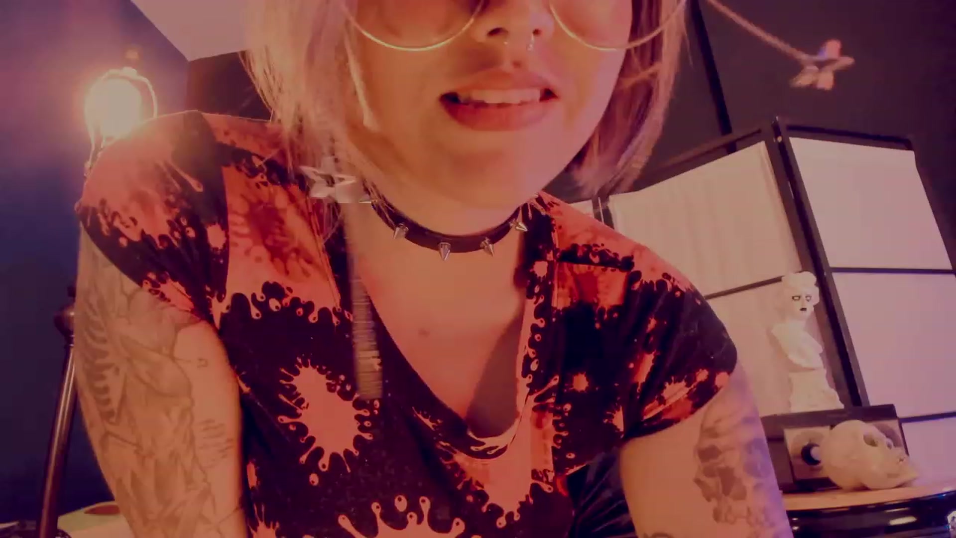 Gallery image thumbnail from AbraxxysRadio's myfreecams stream on, 07/20/2023, 21:33 image 6 of 20