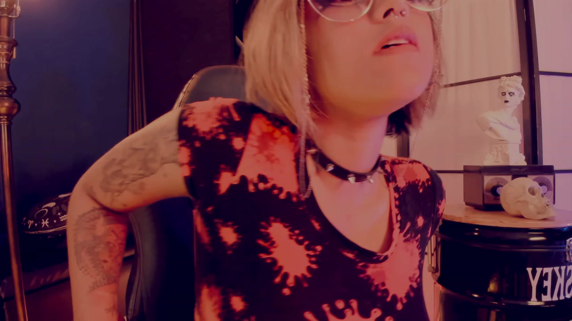 Gallery image thumbnail from AbraxxysRadio's myfreecams stream on, 07/21/2023, 01:47 image 6 of 20