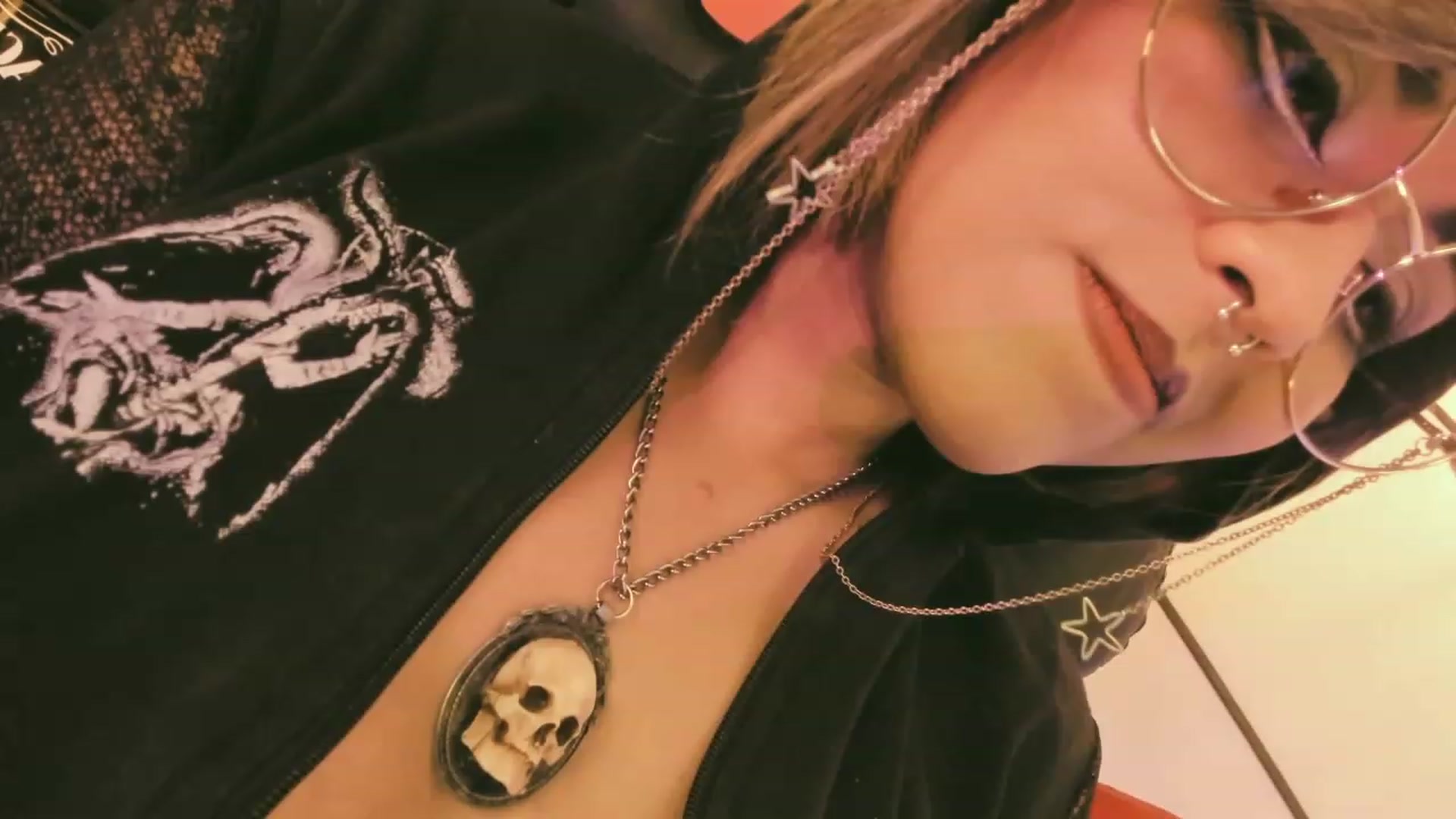 Gallery image thumbnail from AbraxxysRadio's myfreecams stream on, 07/22/2023, 16:01 image 1 of 20