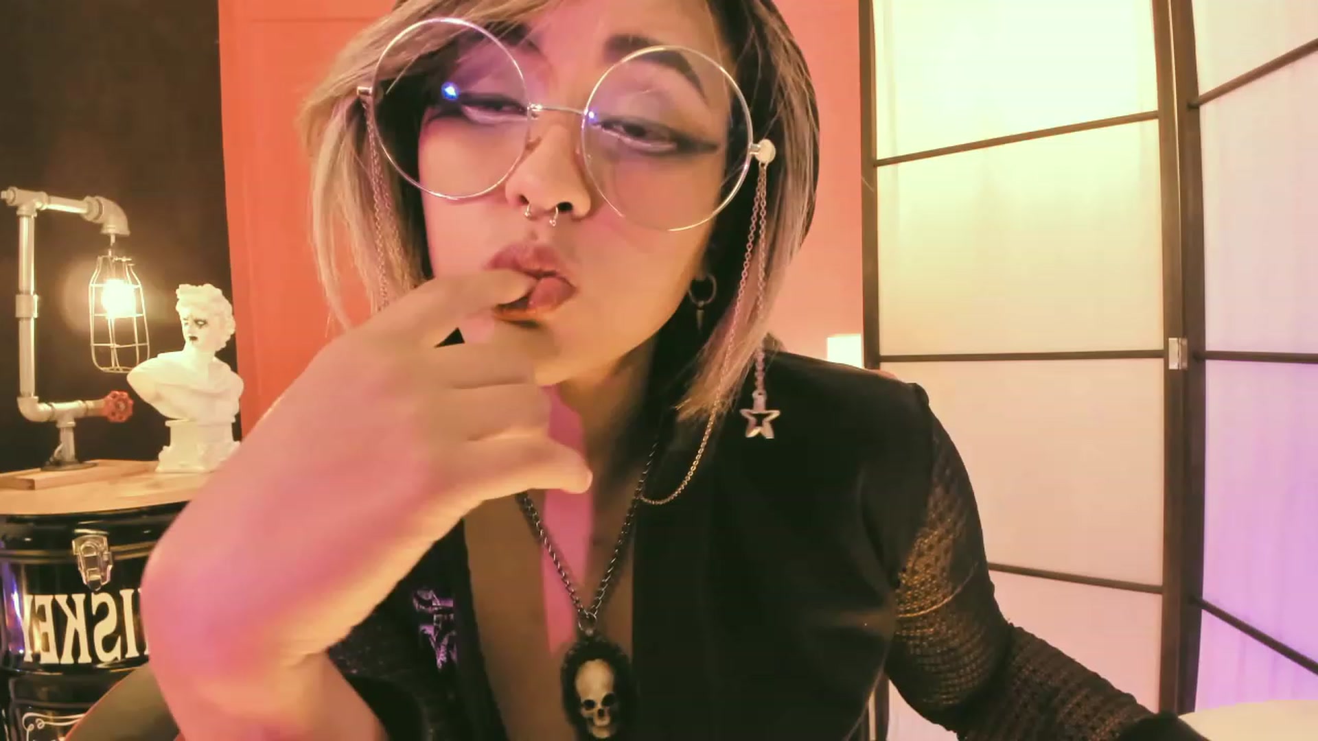 Gallery image thumbnail from AbraxxysRadio's myfreecams stream on, 07/22/2023, 17:59 image 2 of 20
