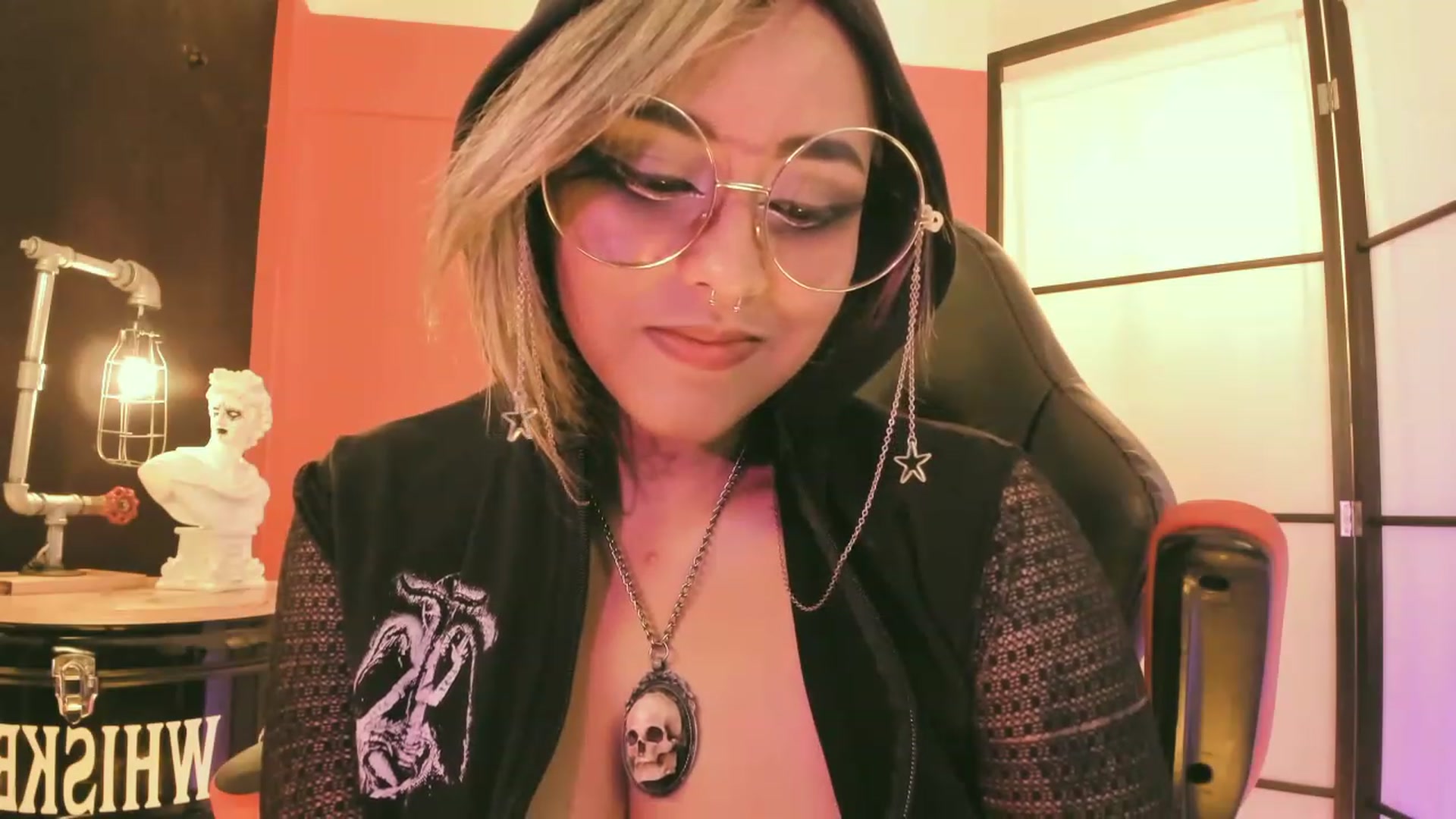 Gallery image thumbnail from AbraxxysRadio's myfreecams stream on, 07/22/2023, 17:59 image 17 of 20