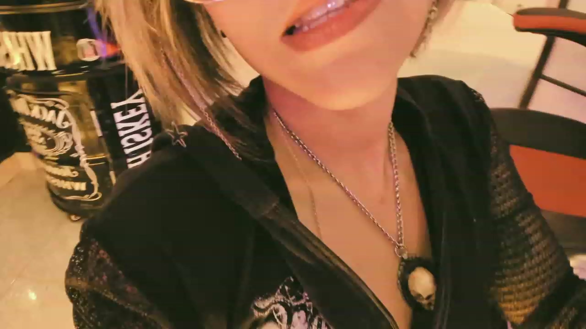 Gallery image thumbnail from AbraxxysRadio's myfreecams stream on, 07/22/2023, 19:29 image 15 of 20