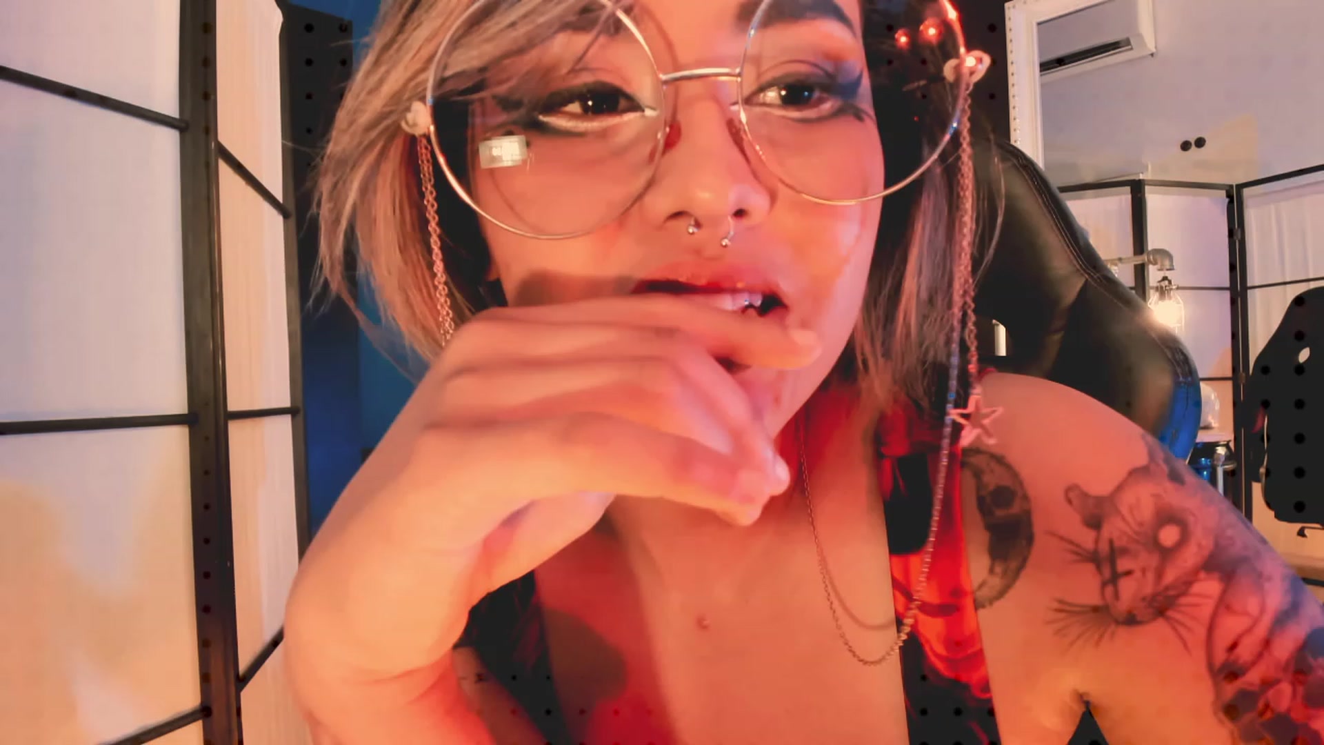 Gallery image thumbnail from AbraxxysRadio's myfreecams stream on, 07/25/2023, 03:08 image 11 of 20