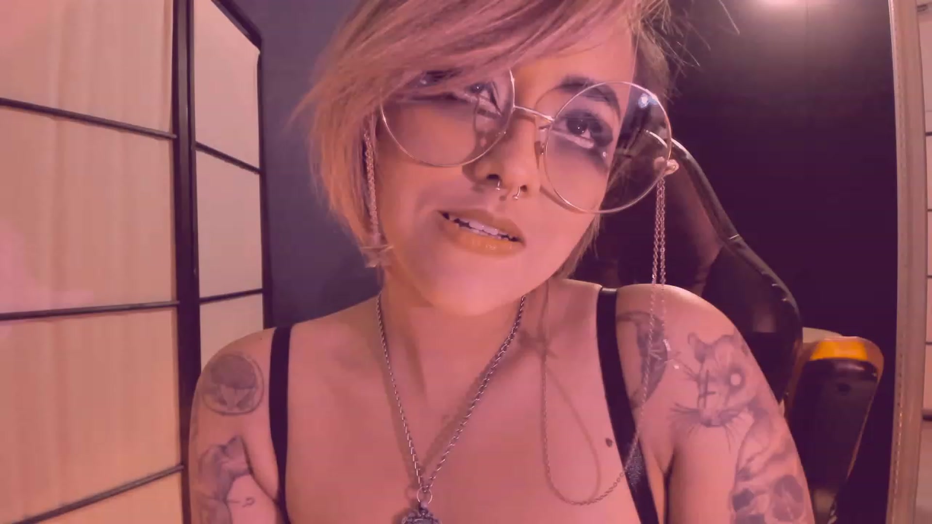 Gallery image thumbnail from AbraxxysRadio's myfreecams stream on, 07/25/2023, 23:53 image 14 of 20