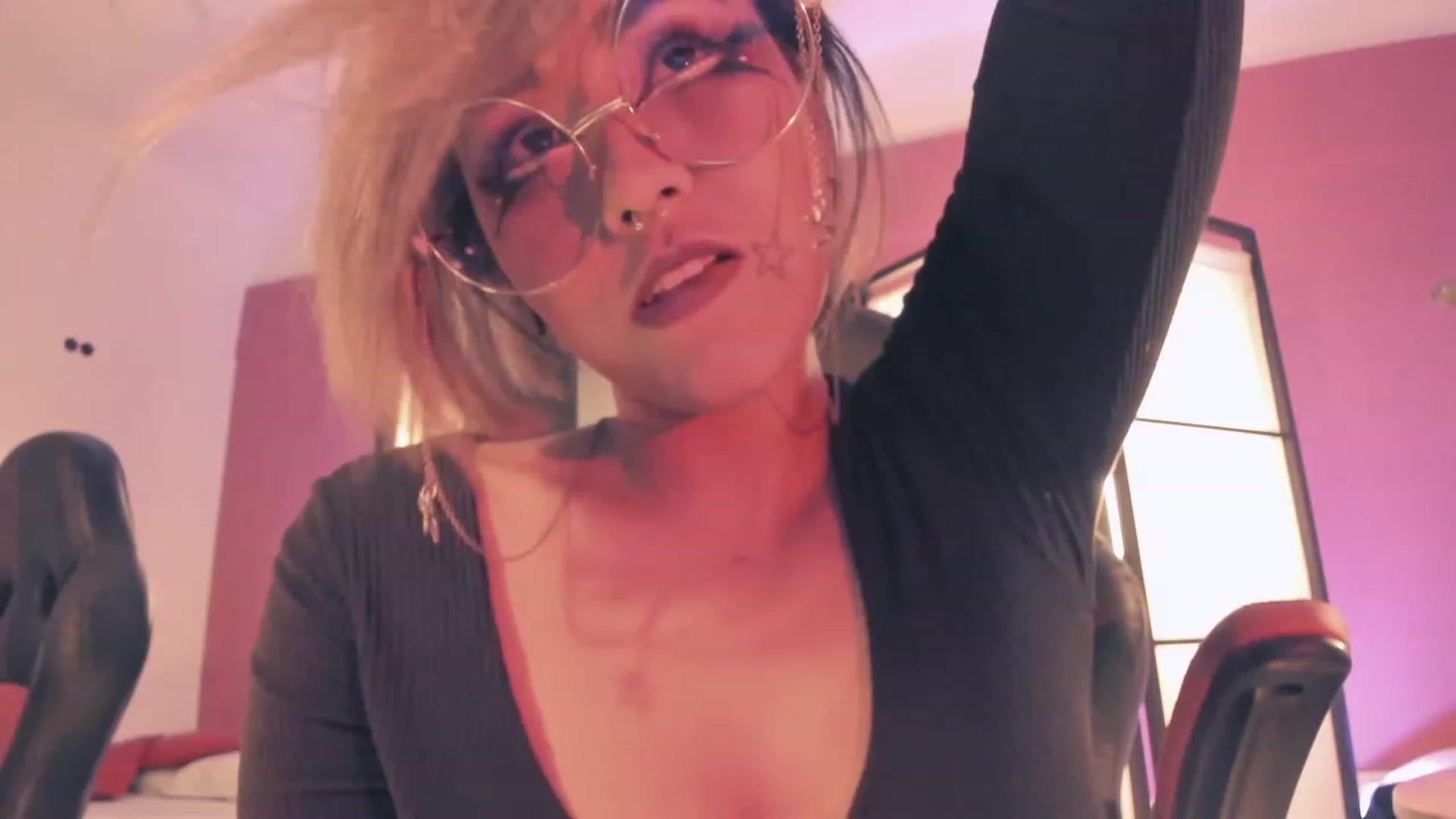 Gallery image thumbnail from AbraxxysRadio's myfreecams stream on, 07/31/2023, 23:33 image 7 of 20