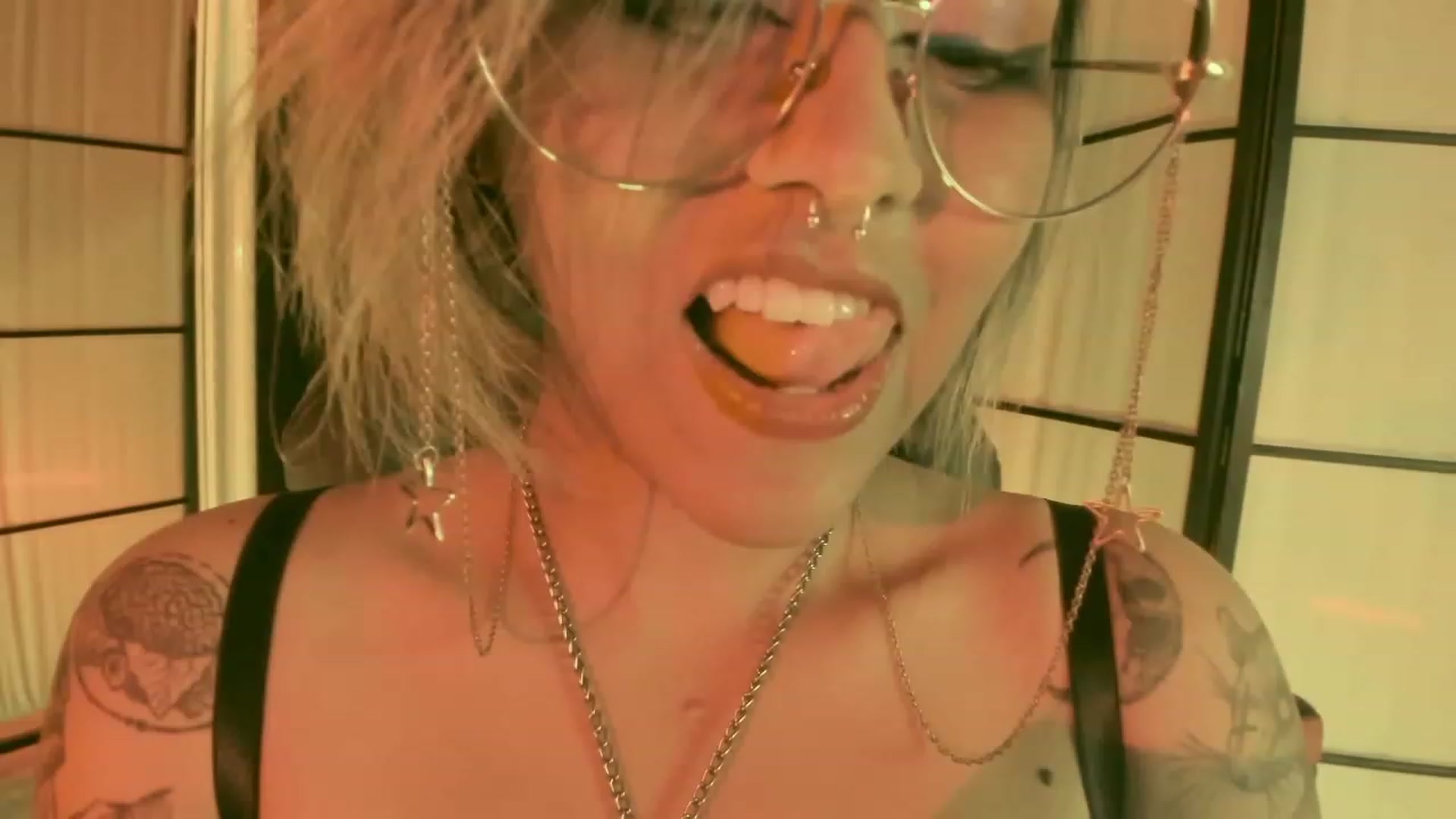 Gallery image thumbnail from AbraxxysRadio's myfreecams stream on, 08/03/2023, 24:01 image 11 of 20