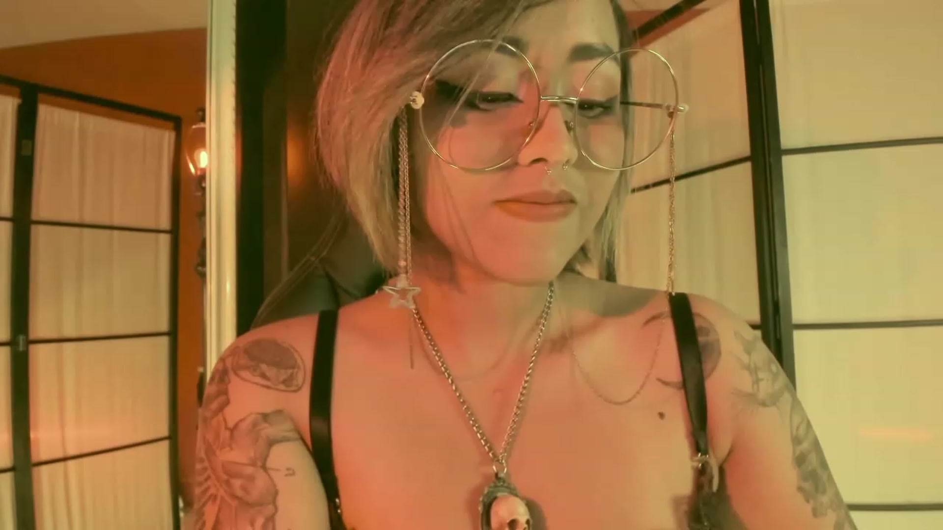 Gallery image thumbnail from AbraxxysRadio's myfreecams stream on, 08/03/2023, 24:01 image 9 of 20