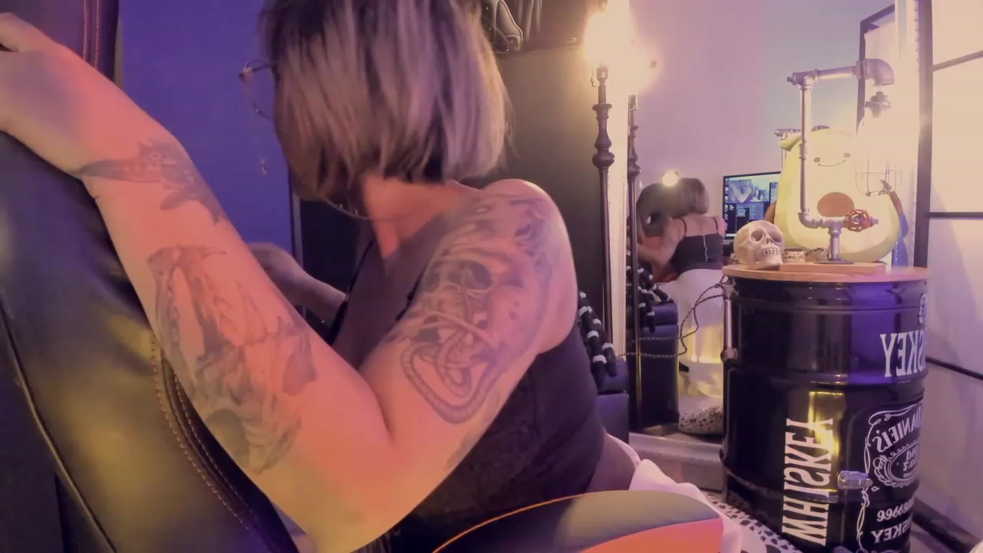 Gallery image thumbnail from AbraxxysRadio's myfreecams stream on, 08/08/2023, 24:19 image 7 of 20