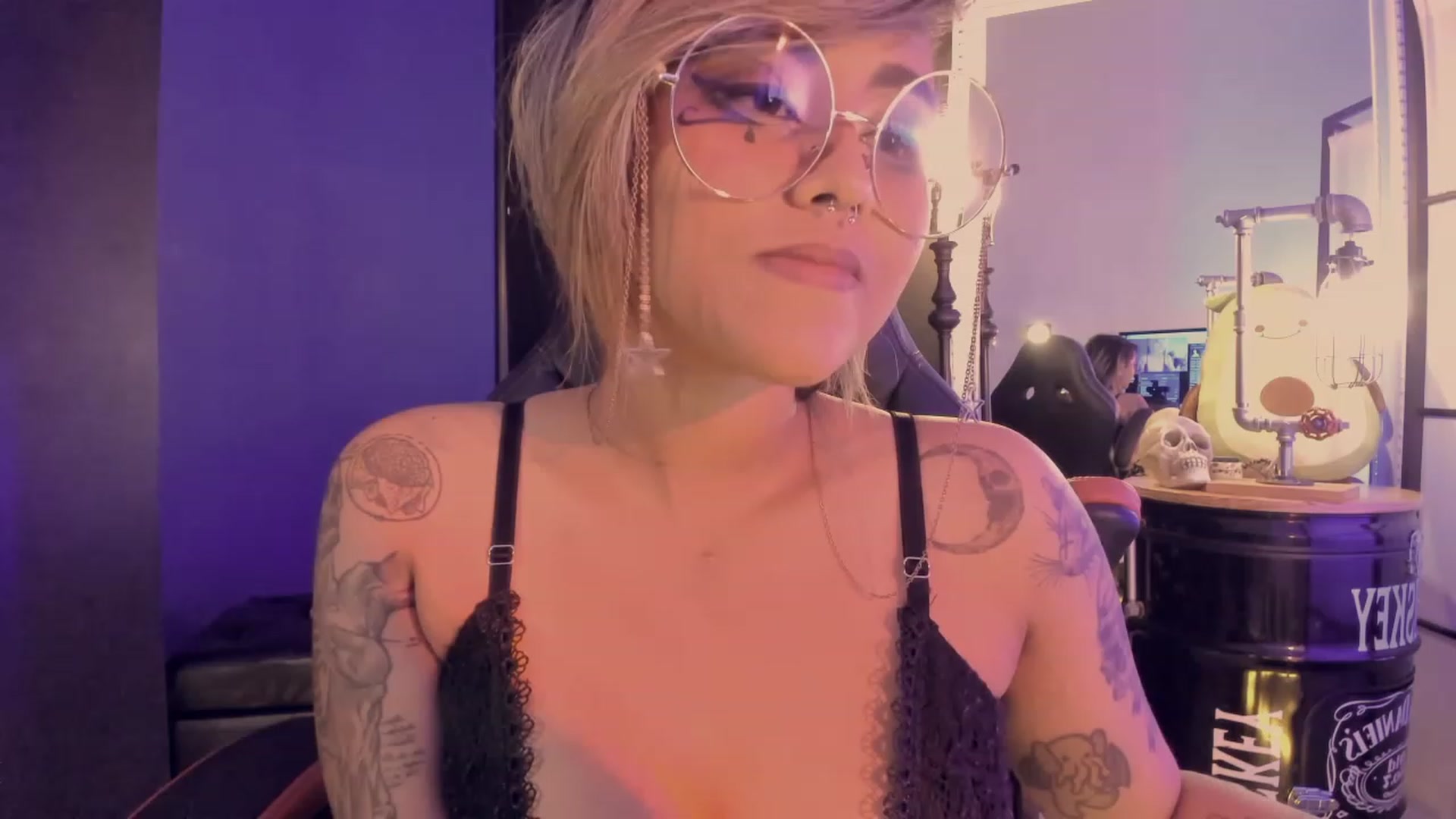 Gallery image thumbnail from AbraxxysRadio's myfreecams stream on, 08/08/2023, 01:36 image 11 of 20