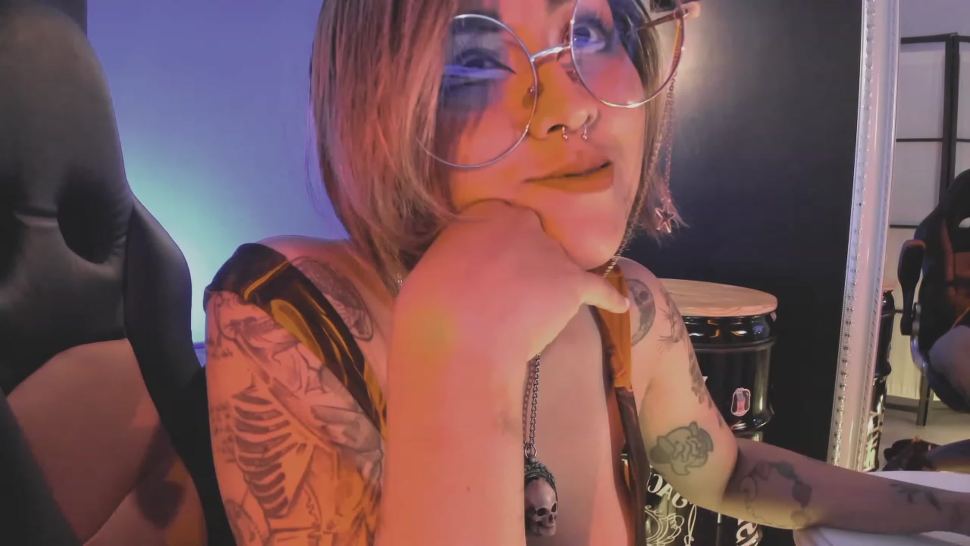 Gallery image thumbnail from AbraxxysRadio's myfreecams stream on, 08/09/2023, 24:01 image 8 of 20