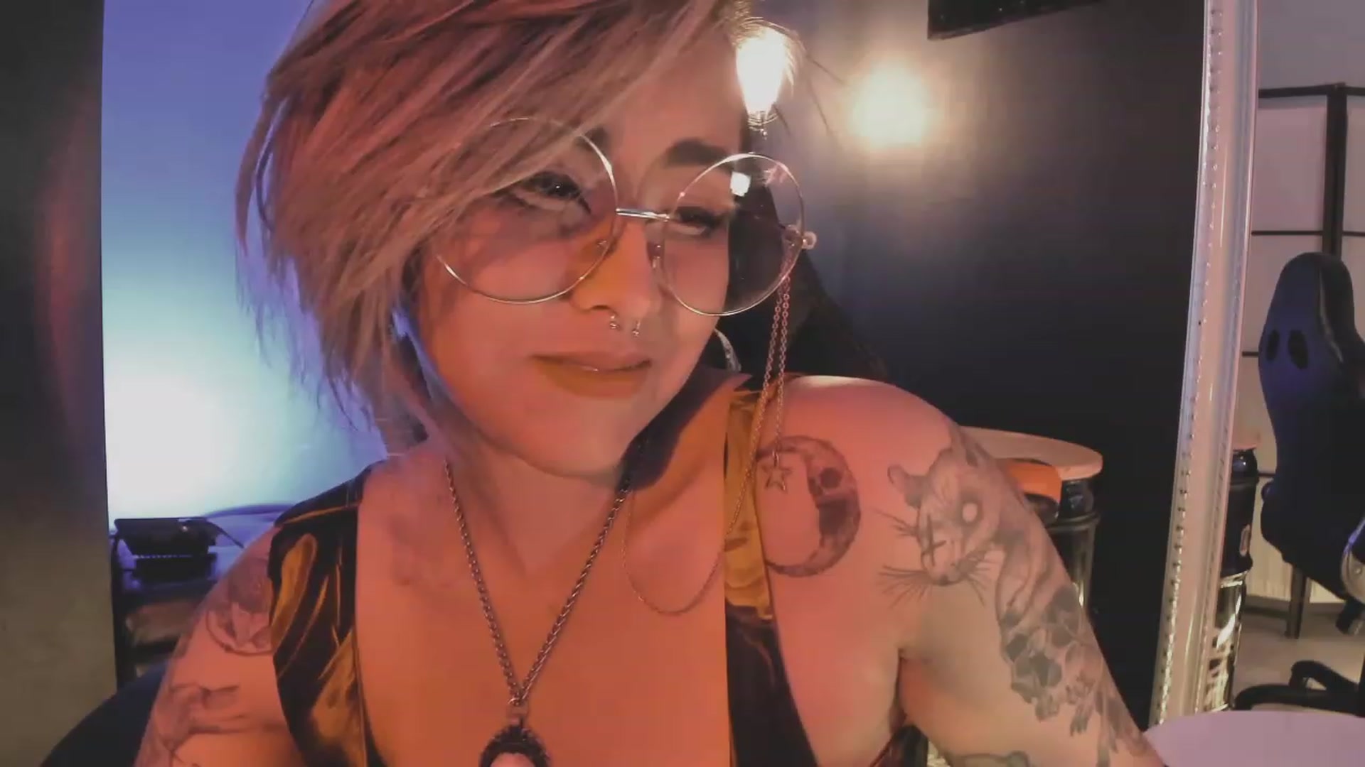 Gallery image thumbnail from AbraxxysRadio's myfreecams stream on, 08/09/2023, 24:54 image 10 of 20