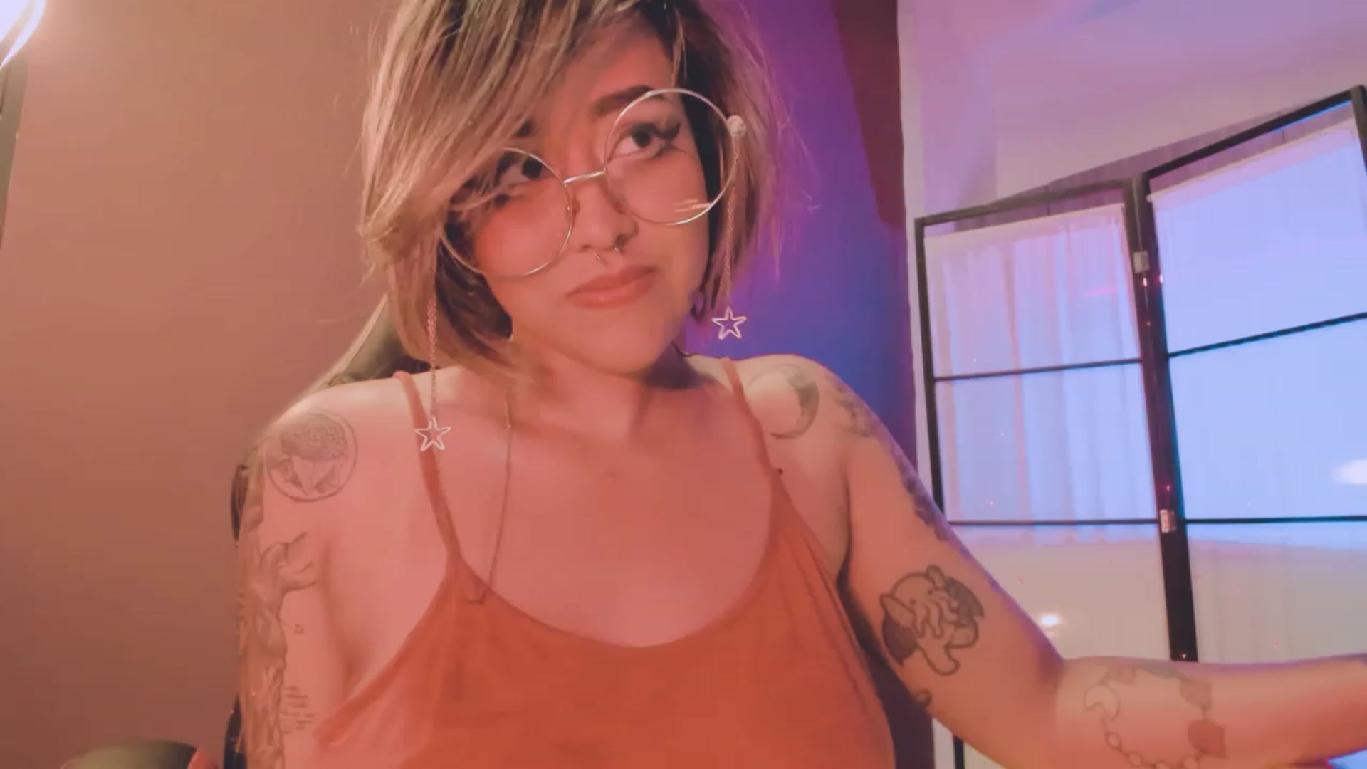 Gallery image thumbnail from AbraxxysRadio's myfreecams stream on, 08/19/2023, 02:27 image 11 of 20