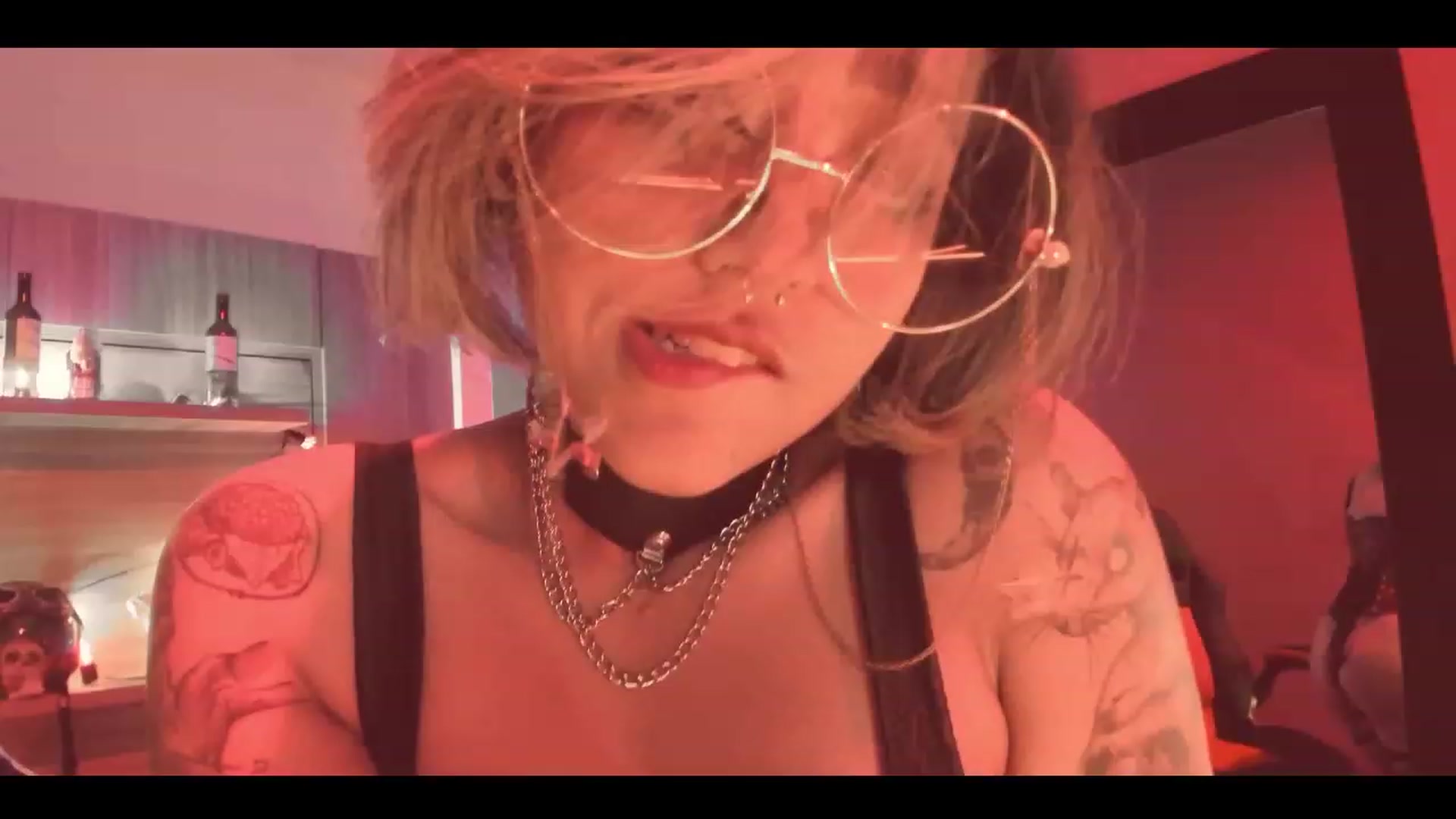 Gallery image thumbnail from AbraxxysRadio's myfreecams stream on, 08/24/2023, 24:47 image 12 of 20