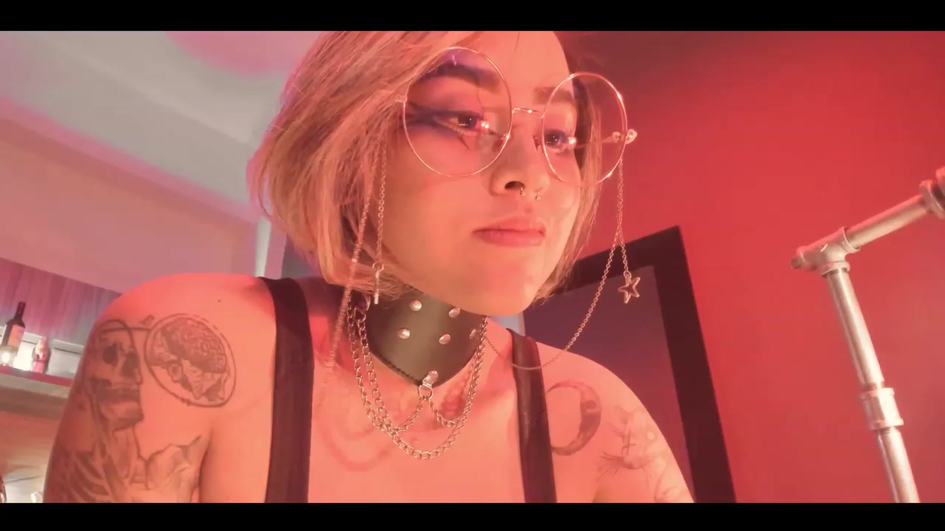 Gallery image thumbnail from AbraxxysRadio's myfreecams stream on, 08/24/2023, 24:47 image 4 of 20