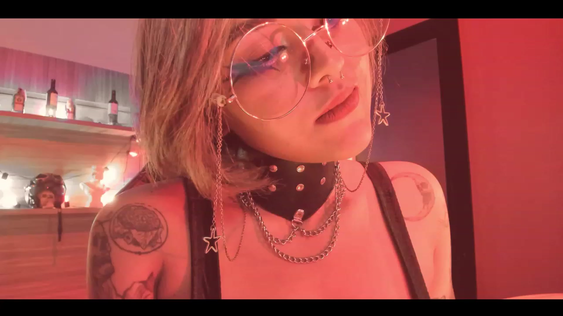 Gallery image thumbnail from AbraxxysRadio's myfreecams stream on, 08/24/2023, 02:14 image 6 of 20