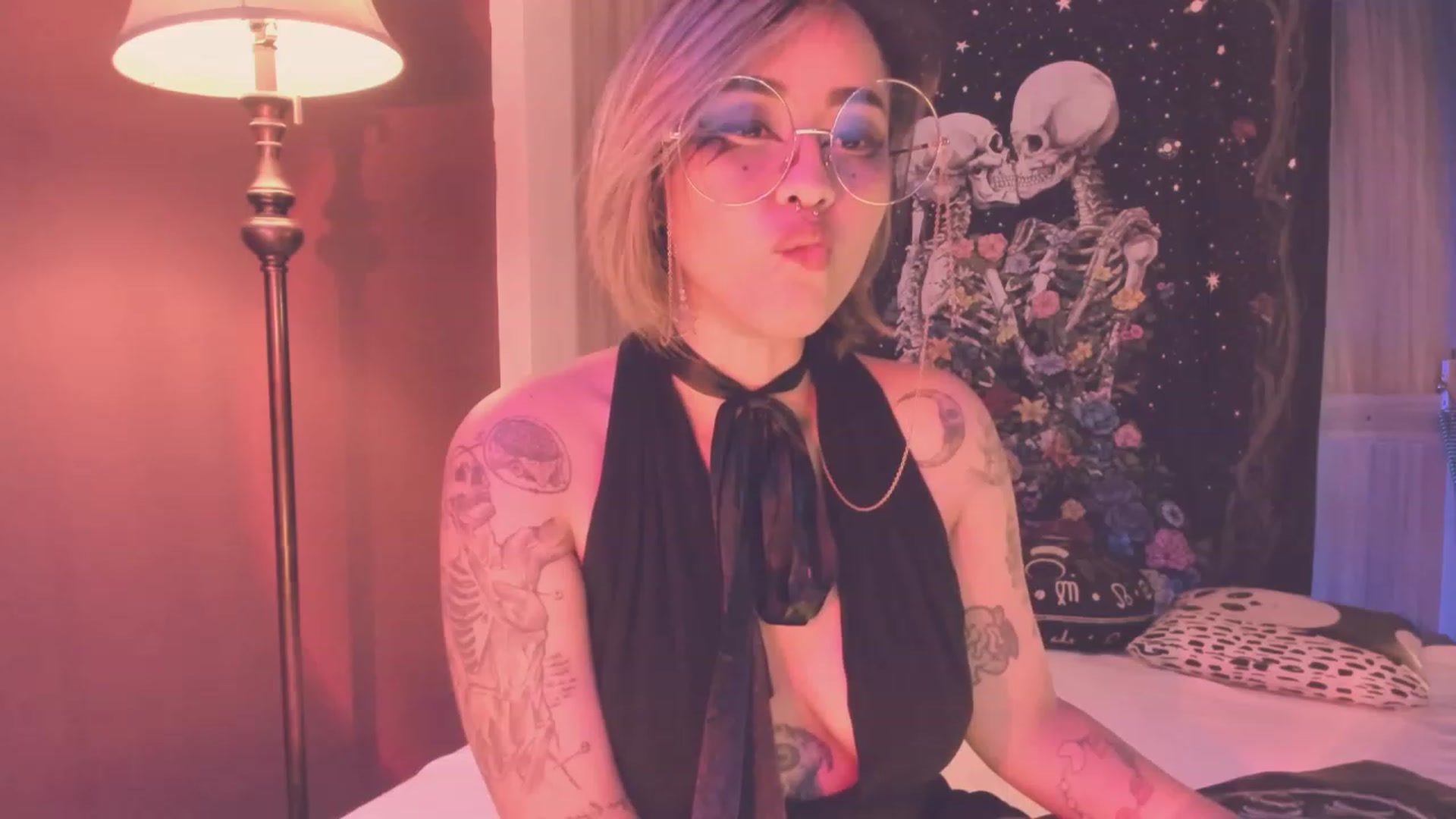 Gallery image thumbnail from AbraxxysRadio's myfreecams stream on, 08/24/2023, 23:40 image 15 of 20