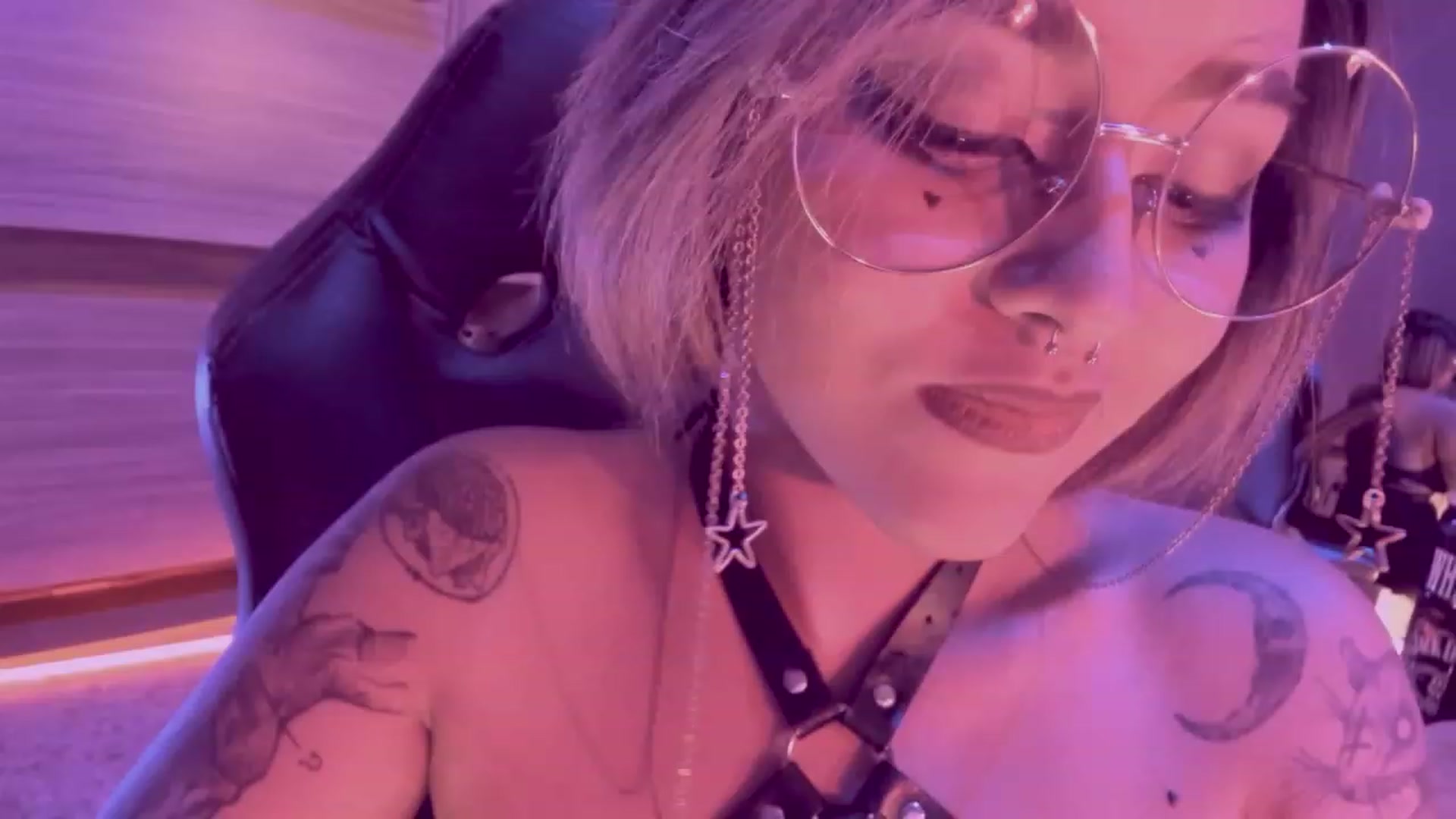Gallery image thumbnail from AbraxxysRadio's myfreecams stream on, 08/29/2023, 02:43 image 6 of 20