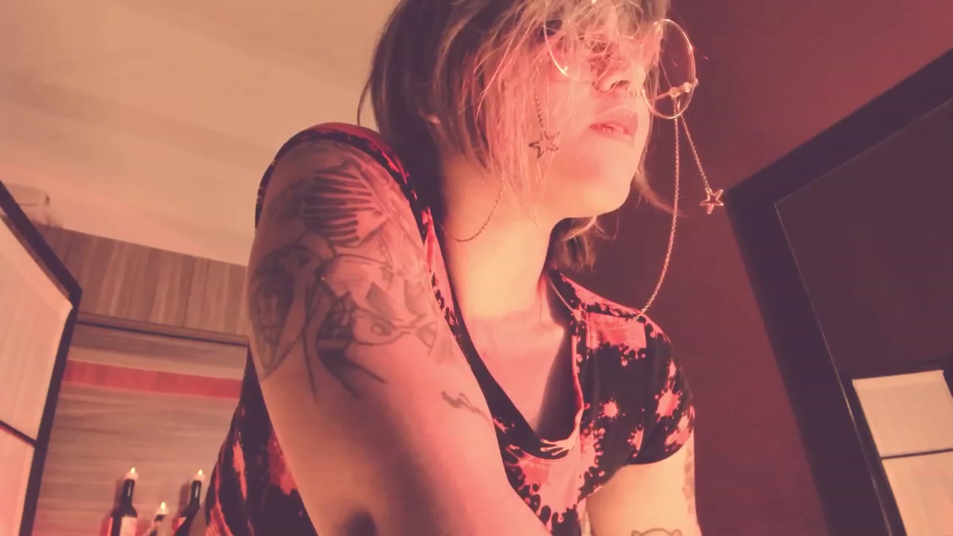 Gallery image thumbnail from AbraxxysRadio's myfreecams stream on, 09/01/2023, 24:01 image 7 of 20