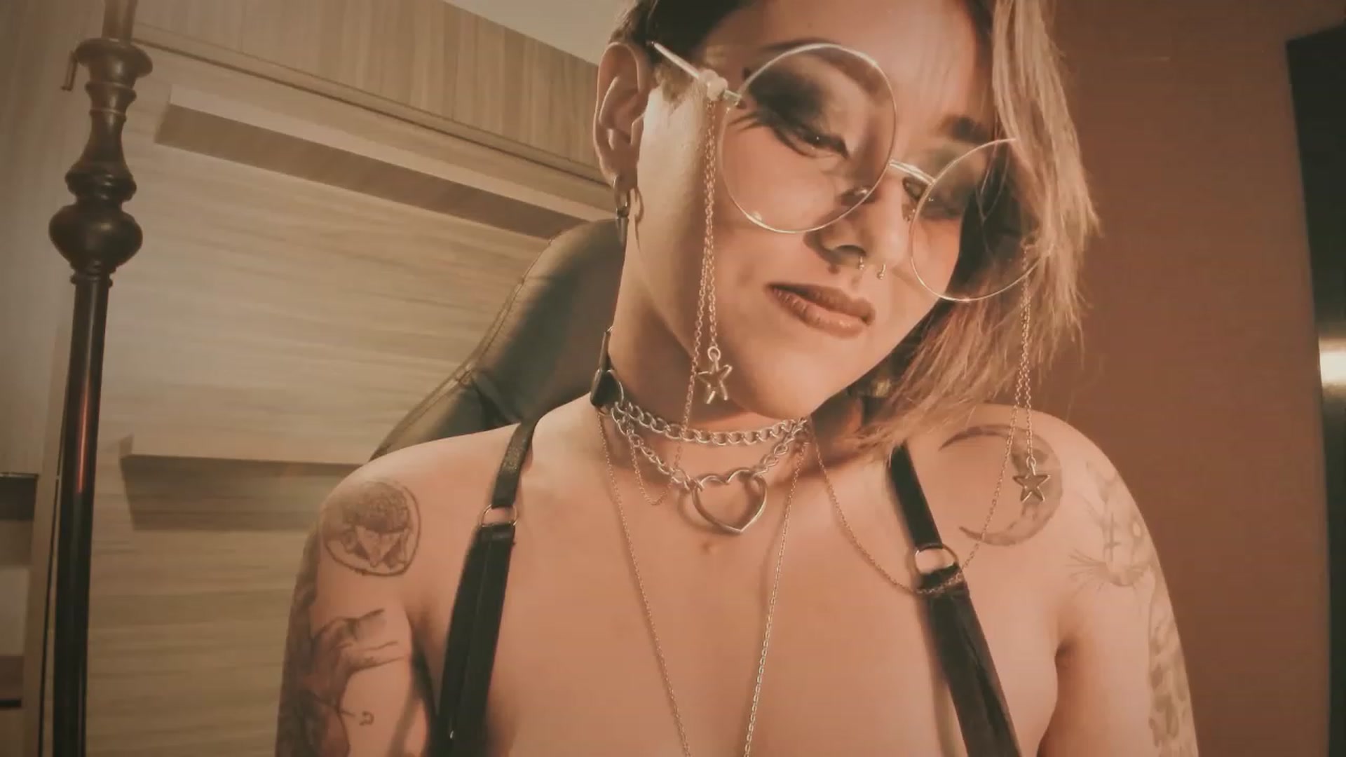 Gallery image thumbnail from AbraxxysRadio's myfreecams stream on, 09/08/2023, 02:29 image 19 of 20