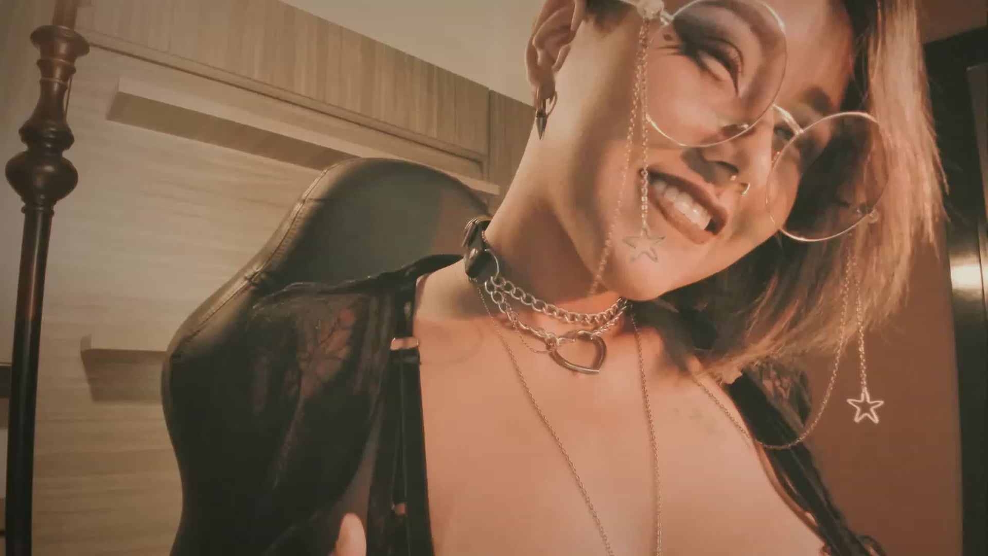 Gallery image thumbnail from AbraxxysRadio's myfreecams stream on, 09/08/2023, 02:29 image 6 of 20