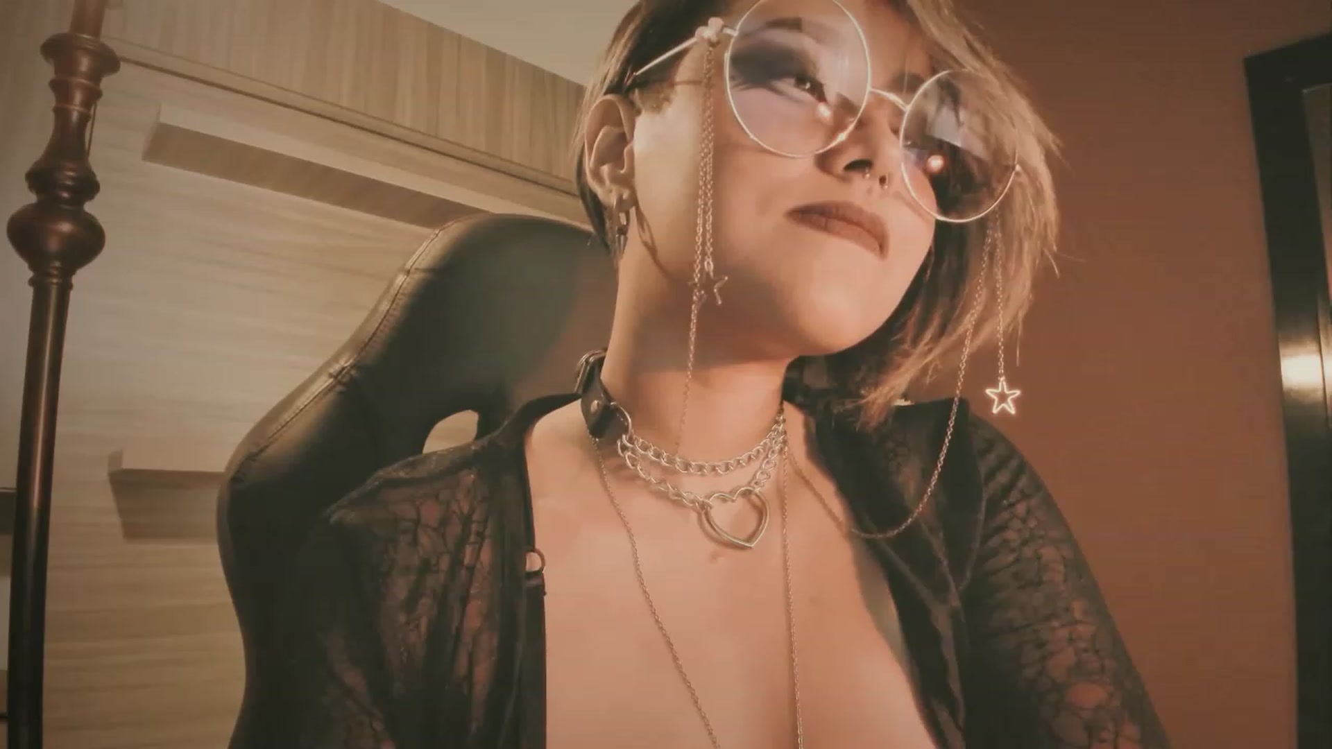 Gallery image thumbnail from AbraxxysRadio's myfreecams stream on, 09/08/2023, 02:29 image 5 of 20