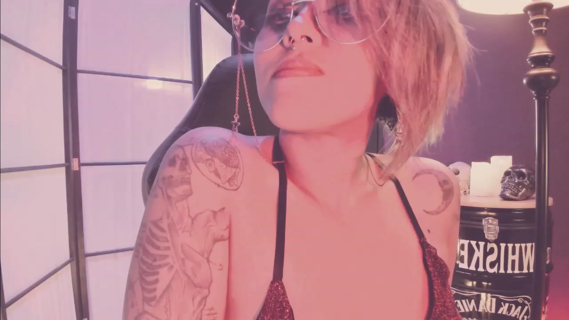 Gallery image thumbnail from AbraxxysRadio's myfreecams stream on, 09/10/2023, 20:05 image 15 of 20