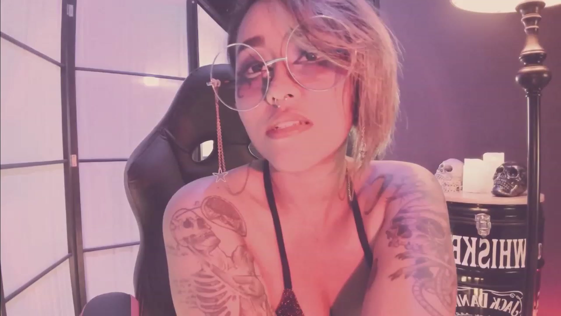 Gallery image thumbnail from AbraxxysRadio's myfreecams stream on, 09/10/2023, 20:05 image 9 of 20