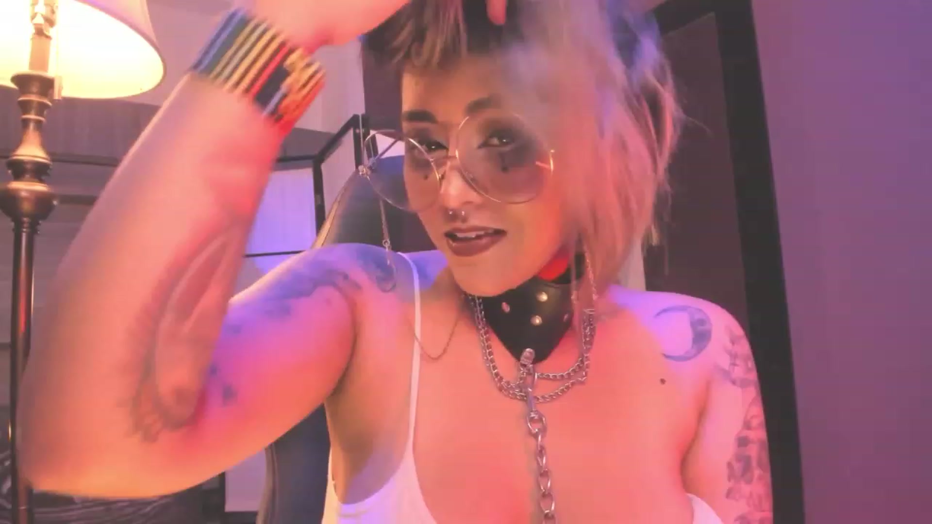 Gallery image thumbnail from AbraxxysRadio's myfreecams stream on, 09/12/2023, 24:46 image 15 of 20